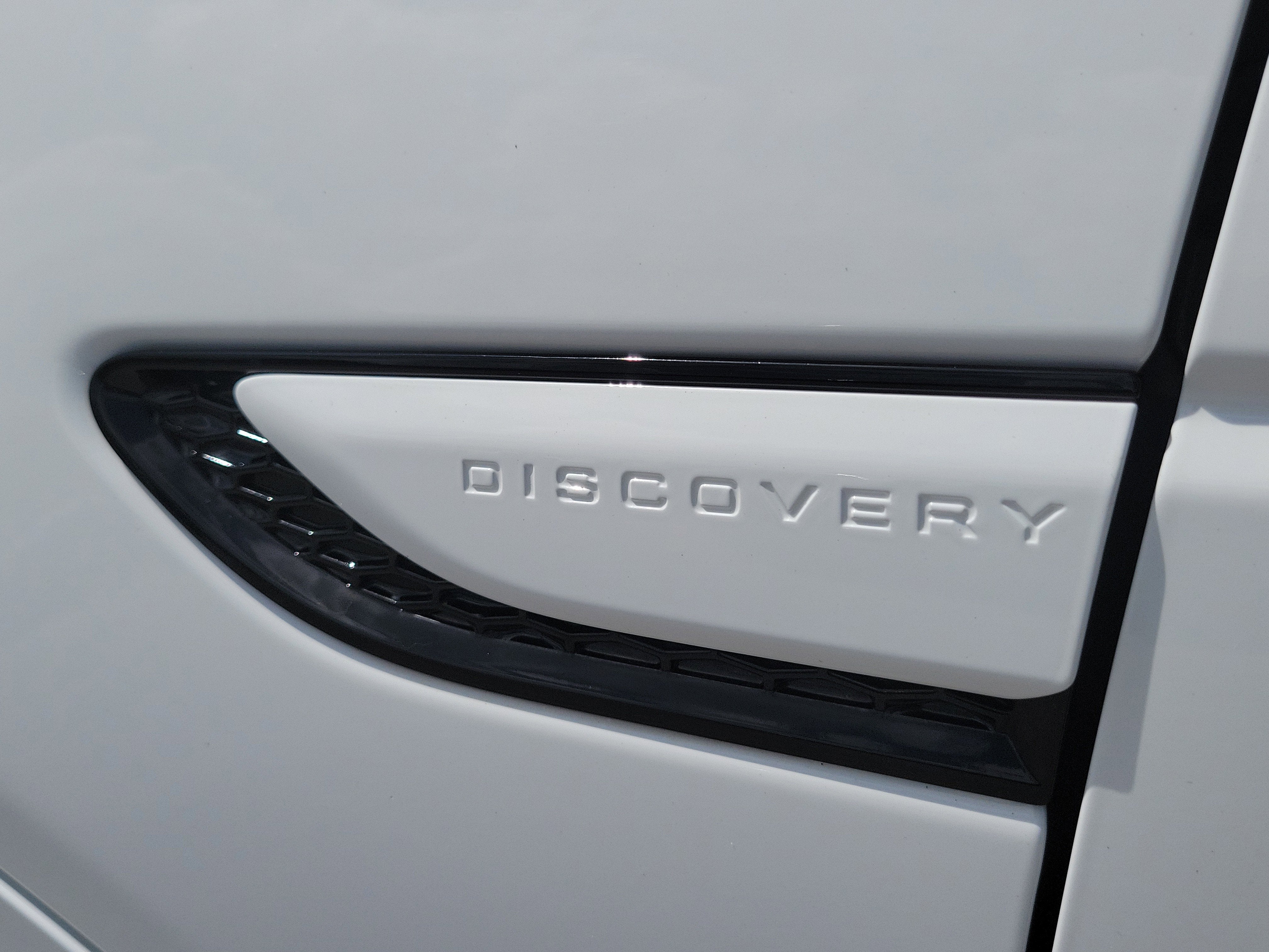 2023 Land Rover Discovery Sport S R-Dynamic
