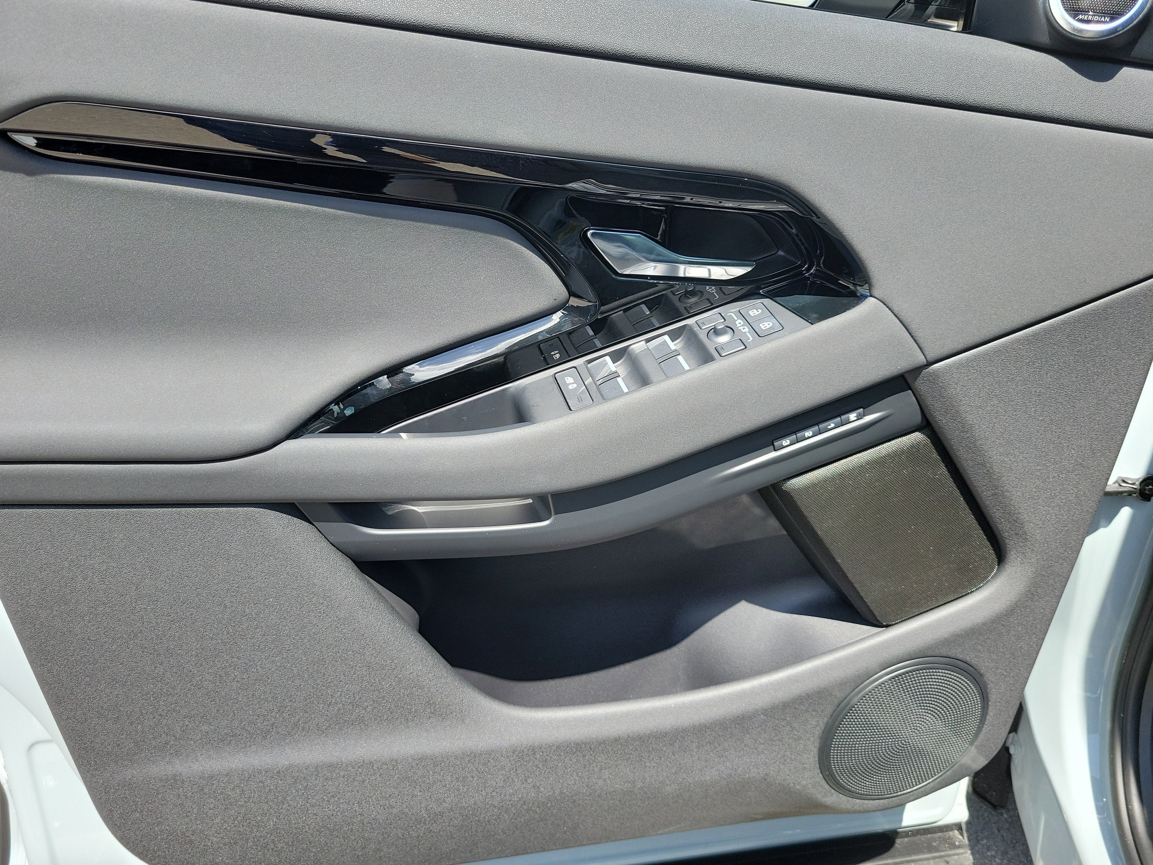 2026 Land Rover Range Rover Evoque Core S