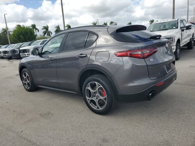 2022 Alfa Romeo Stelvio Sprint 4WD
