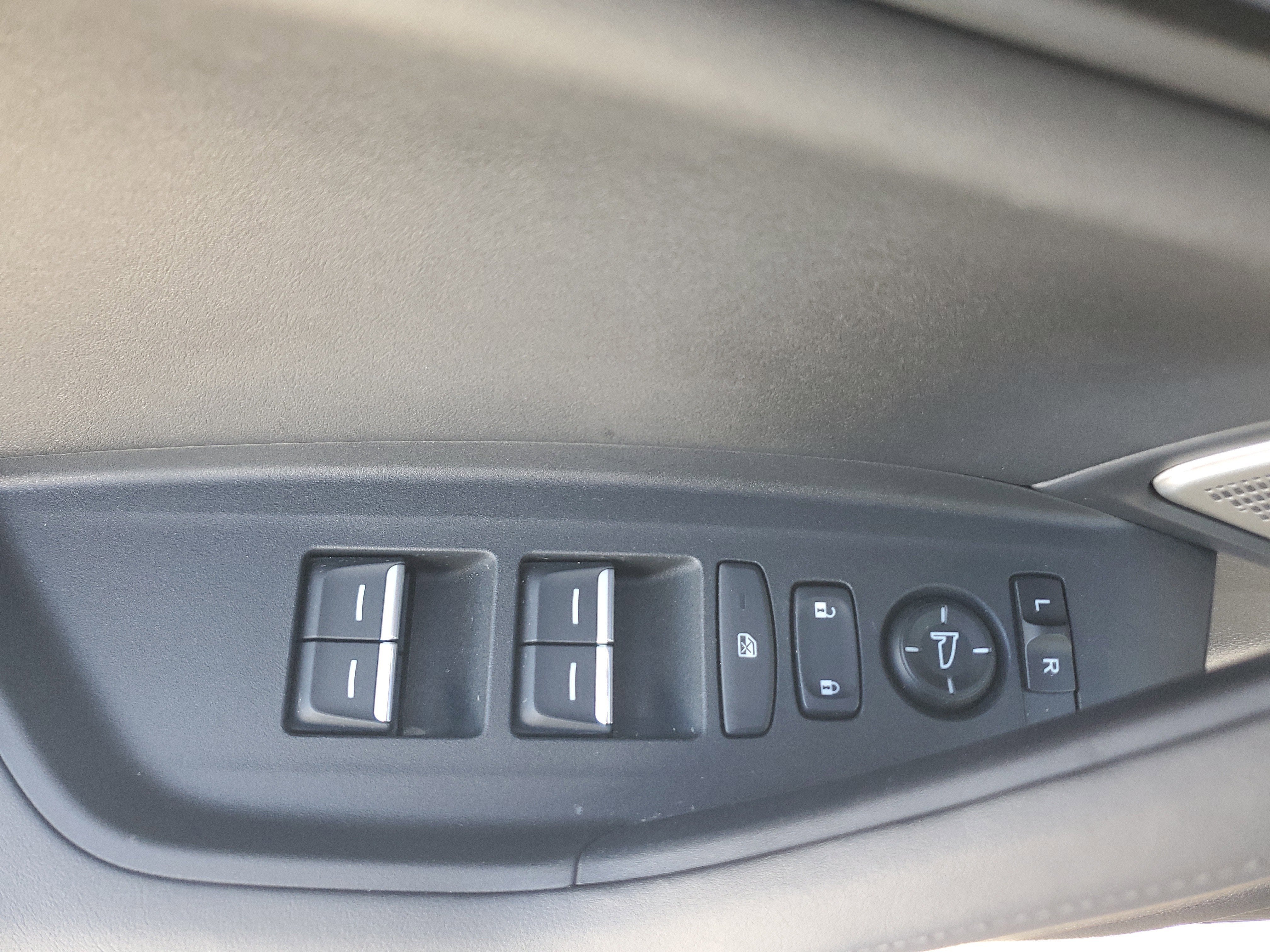 2023 Acura TLX w/Technology Package