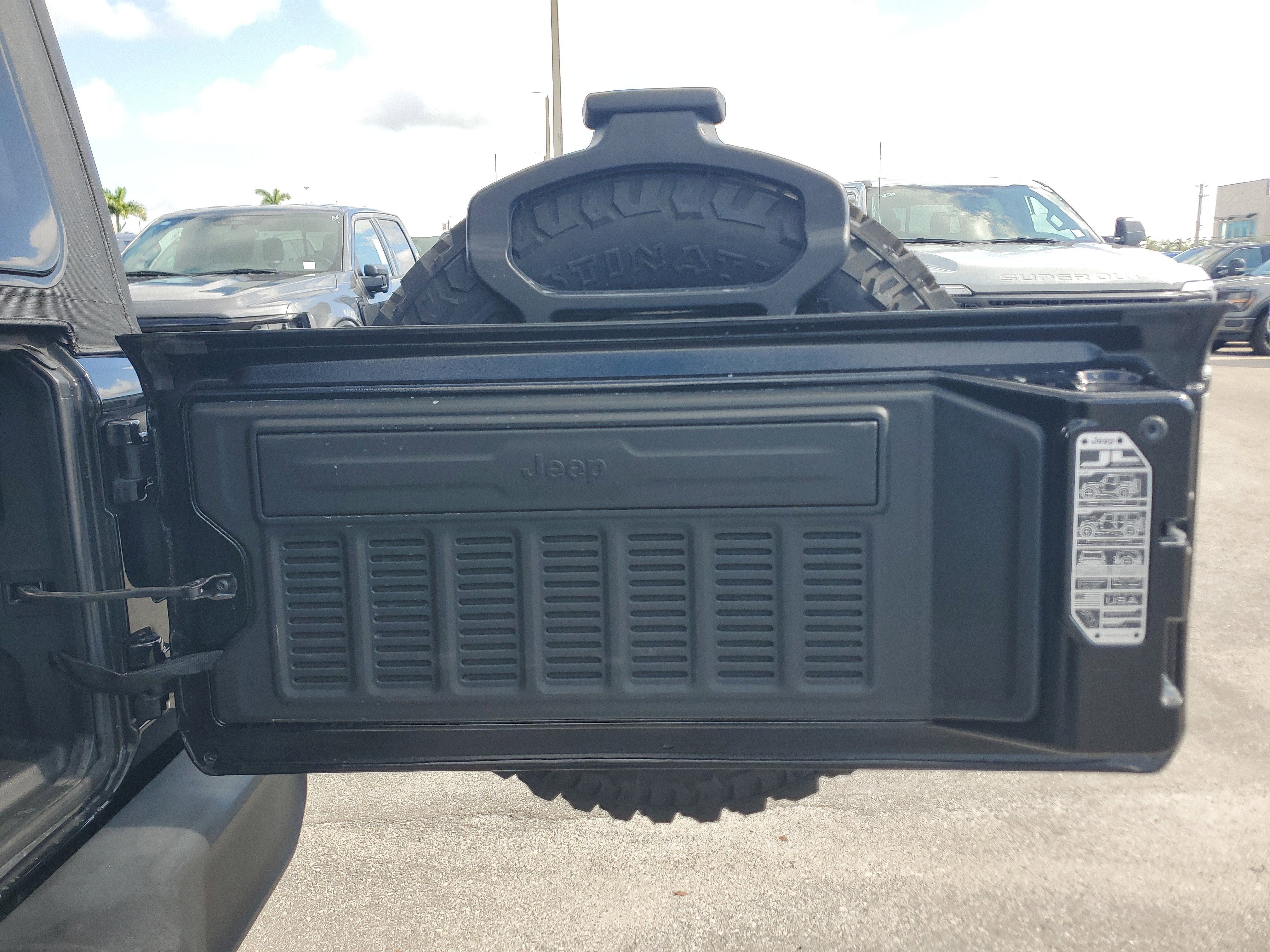 2022 Jeep Wrangler Unlimited Willys