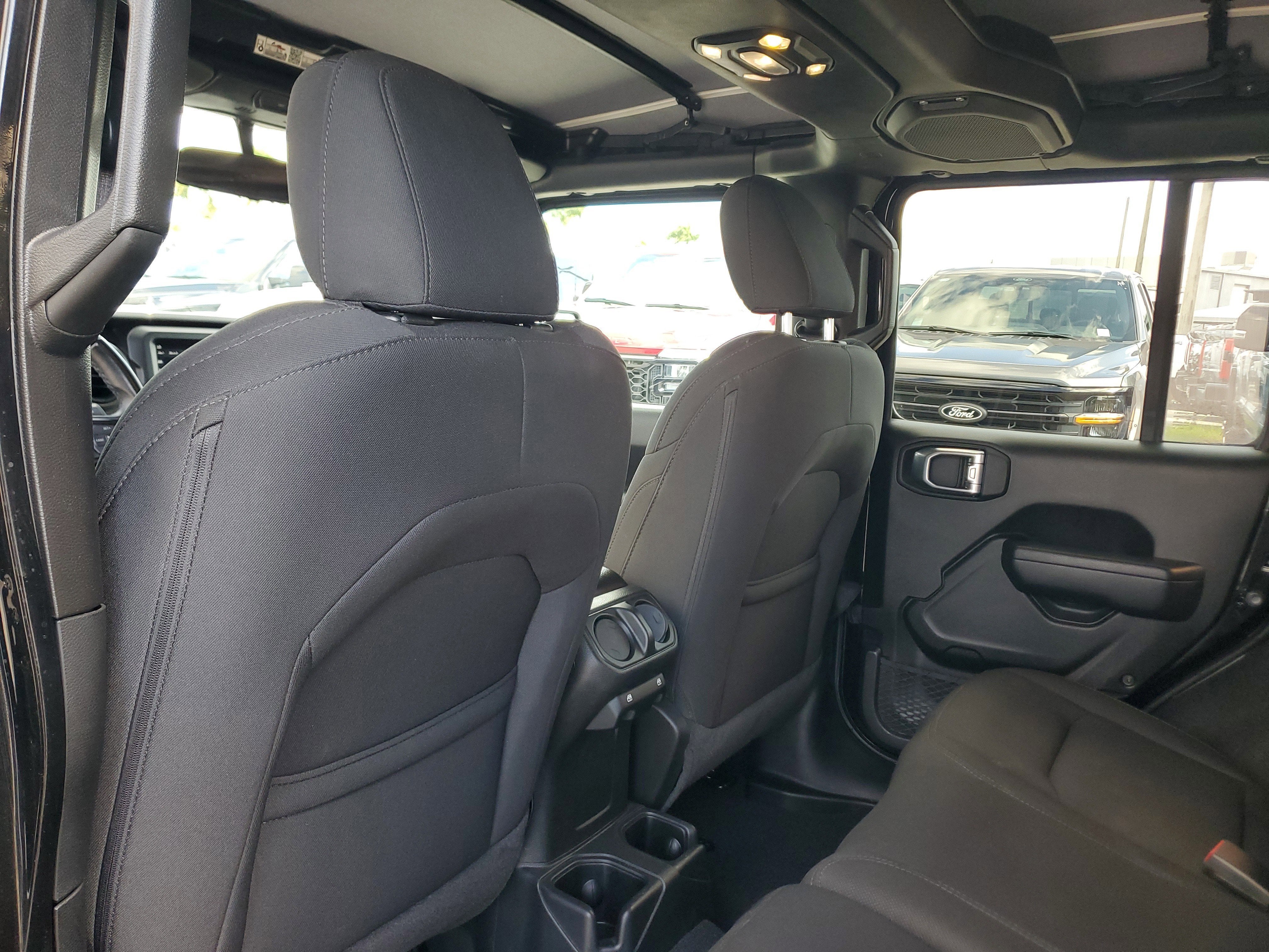 2022 Jeep Wrangler Unlimited Willys