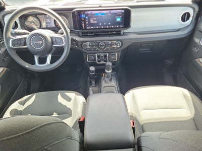 2025 Jeep Wrangler Sahara 4WD
