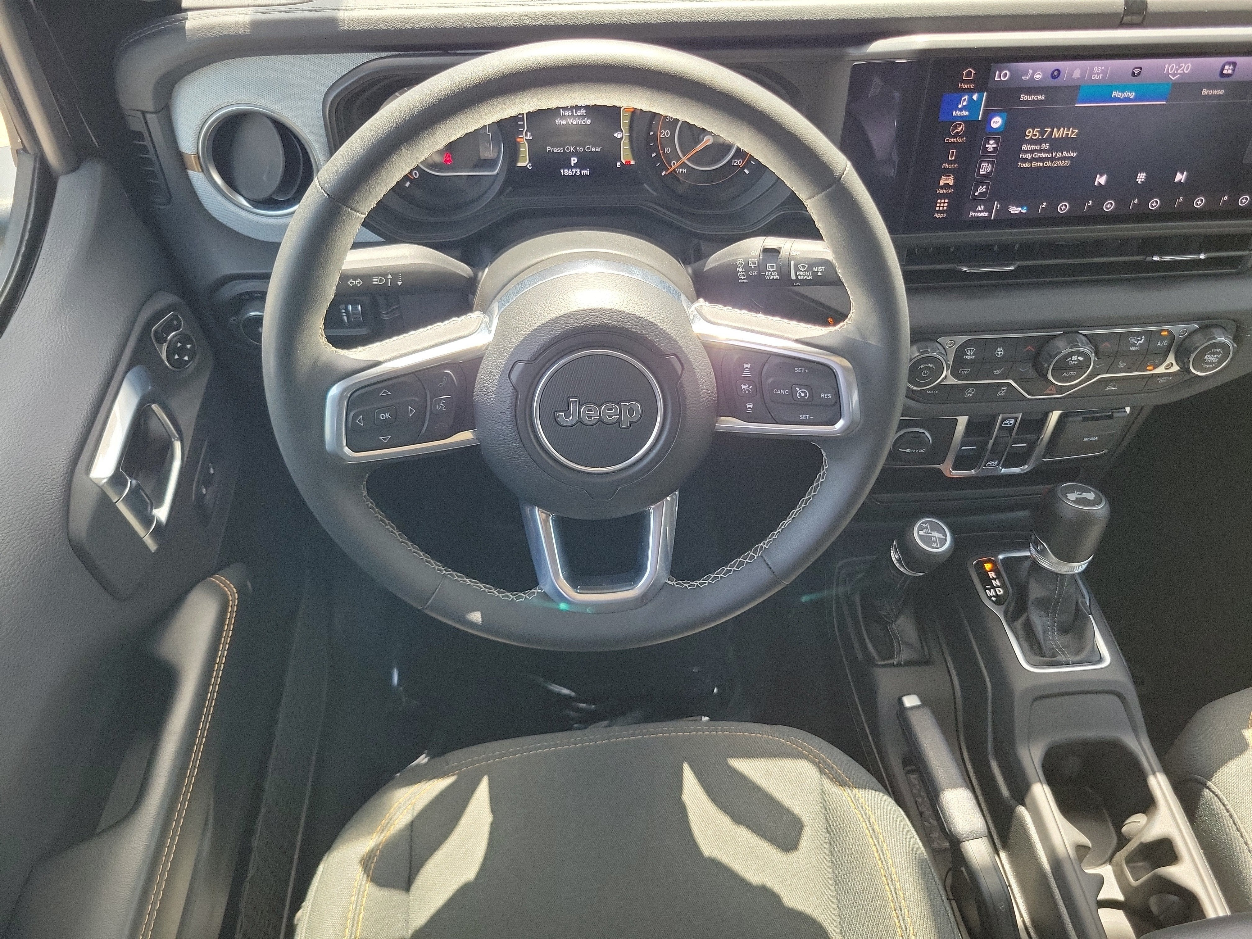2025 Jeep Wrangler Sahara 4WD
