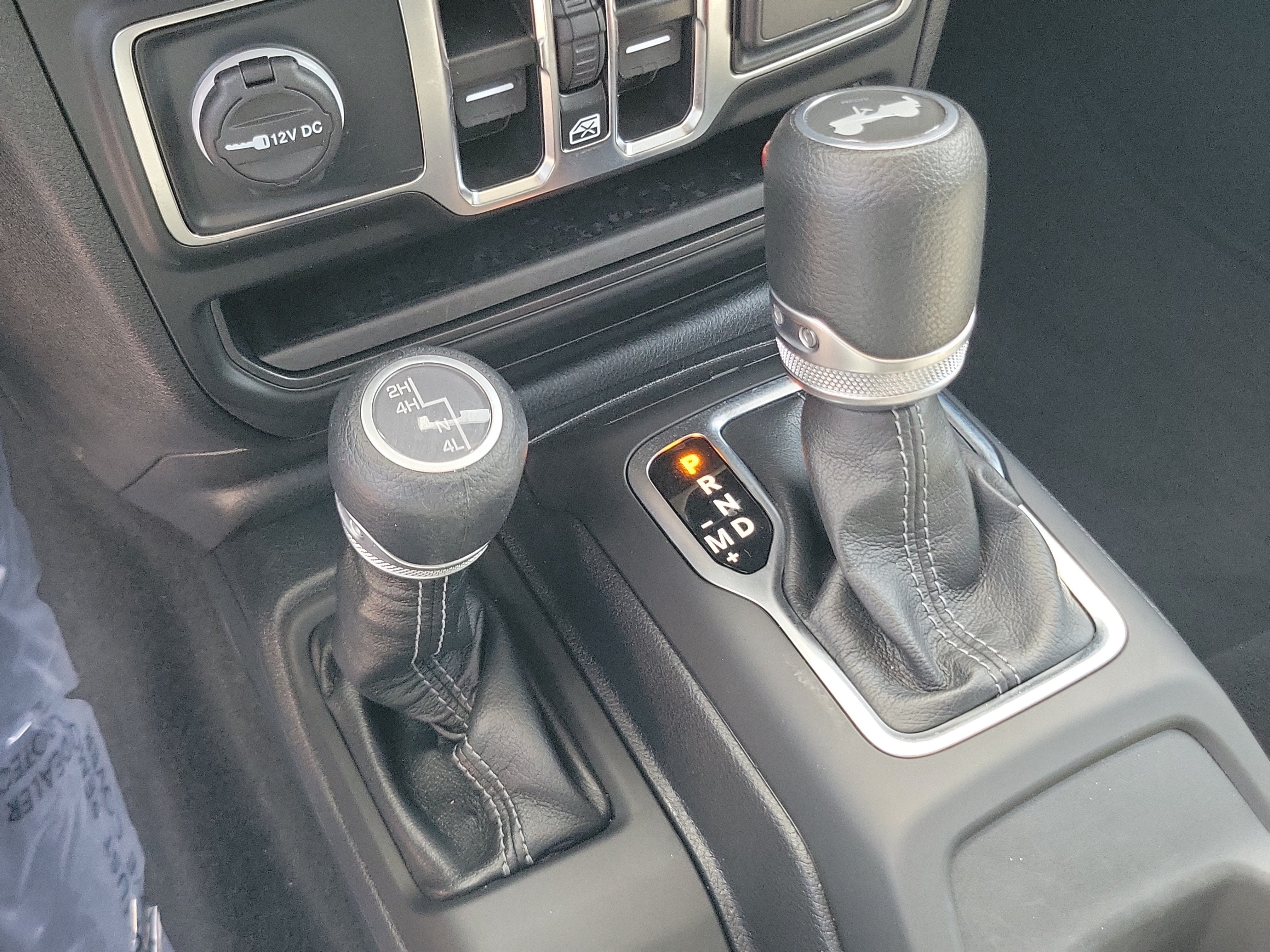 2025 Jeep Wrangler Sahara 4WD
