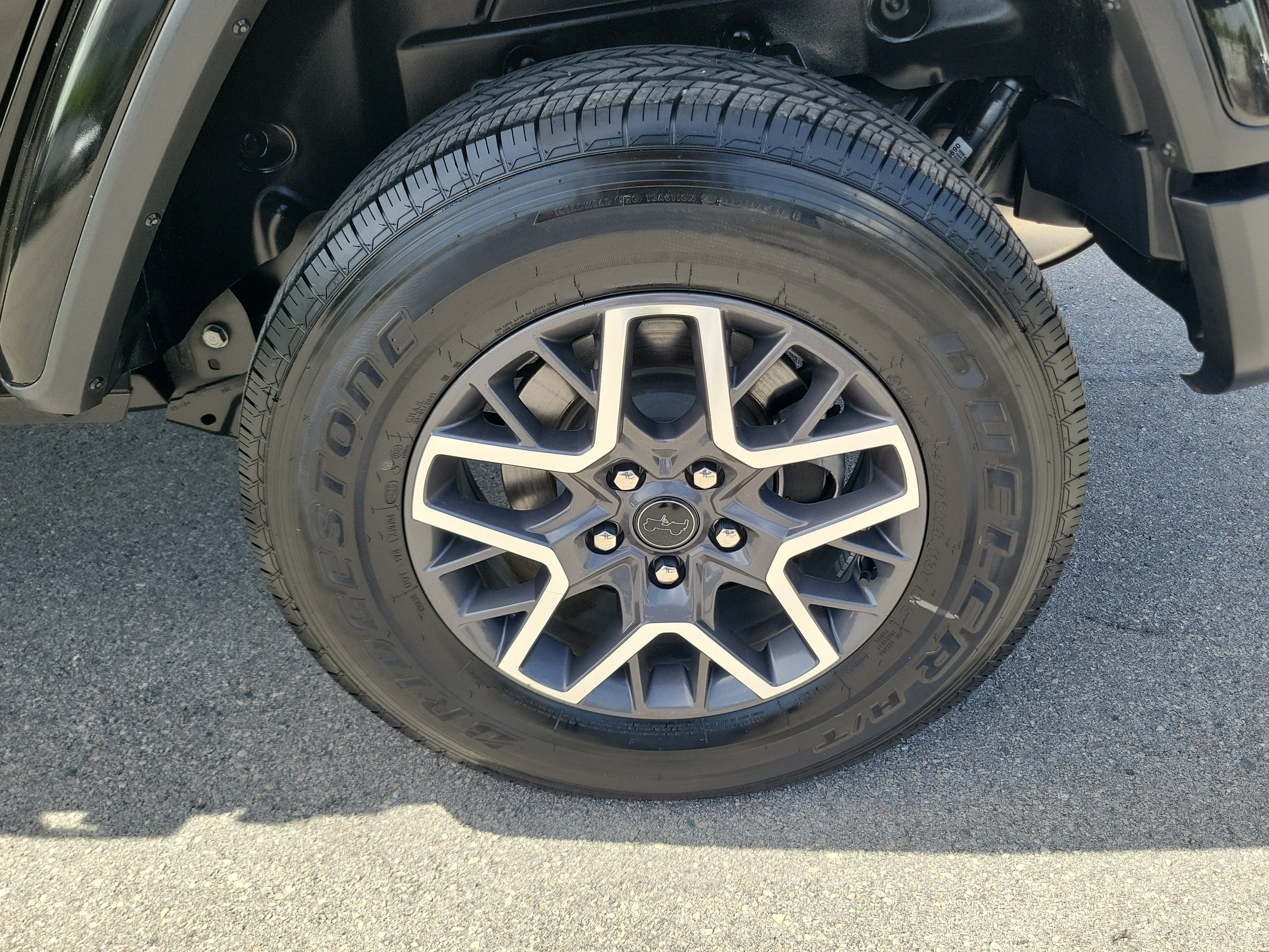 2025 Jeep Wrangler Sahara 4WD