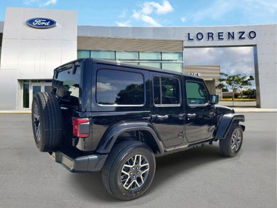 2025 Jeep Wrangler Sahara 4WD
