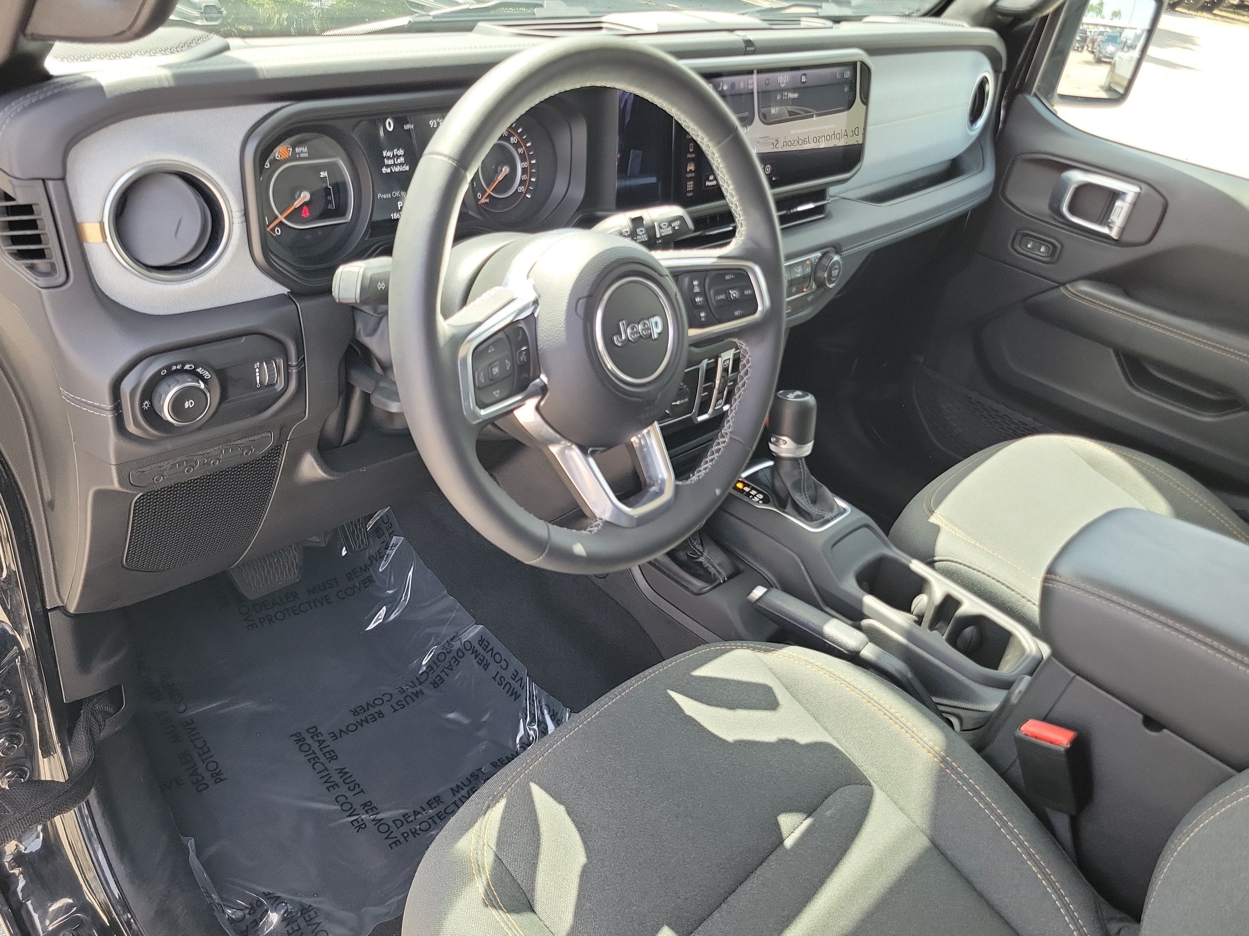 2025 Jeep Wrangler Sahara 4WD