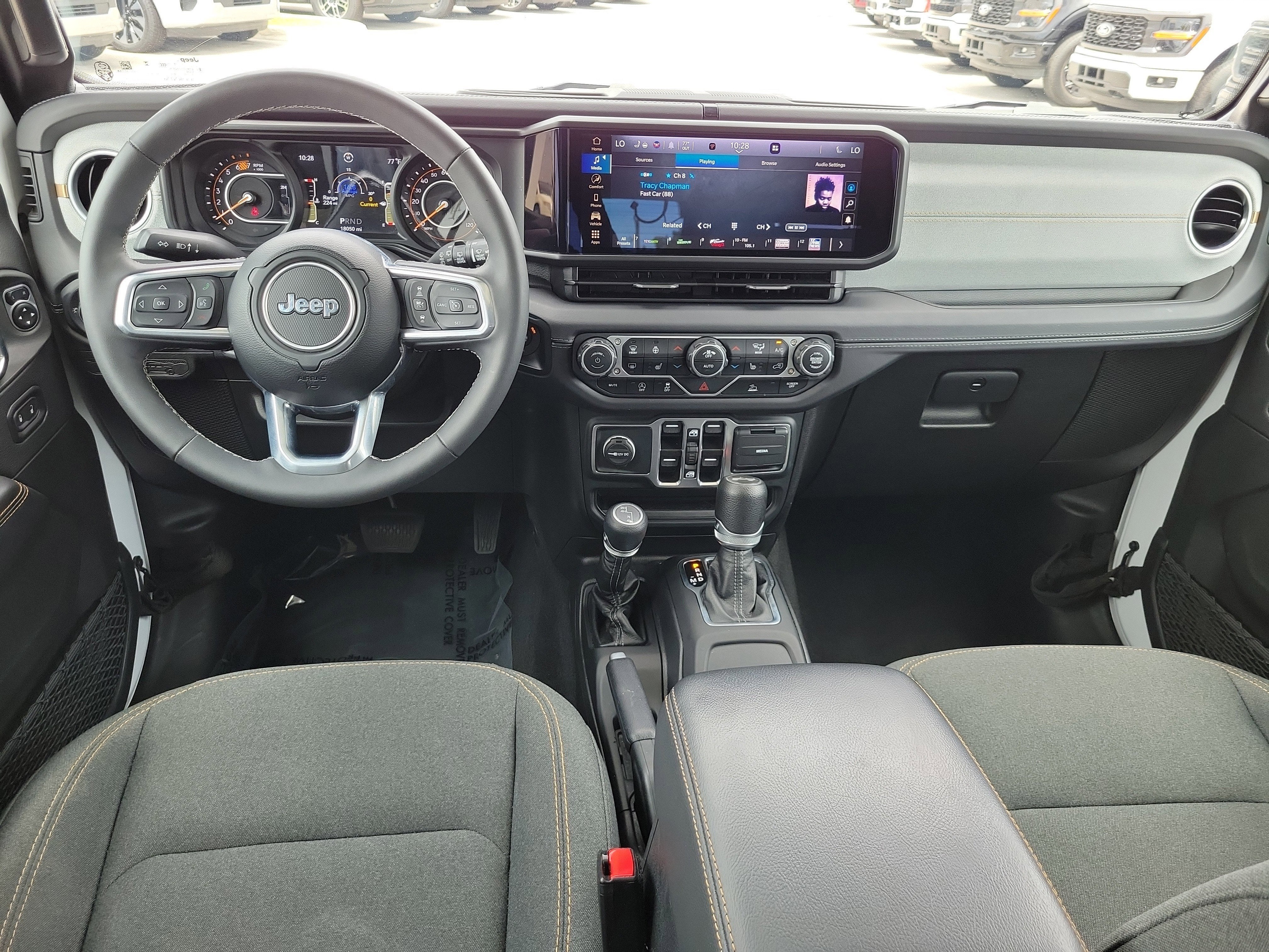 2025 Jeep Wrangler Sahara 4WD