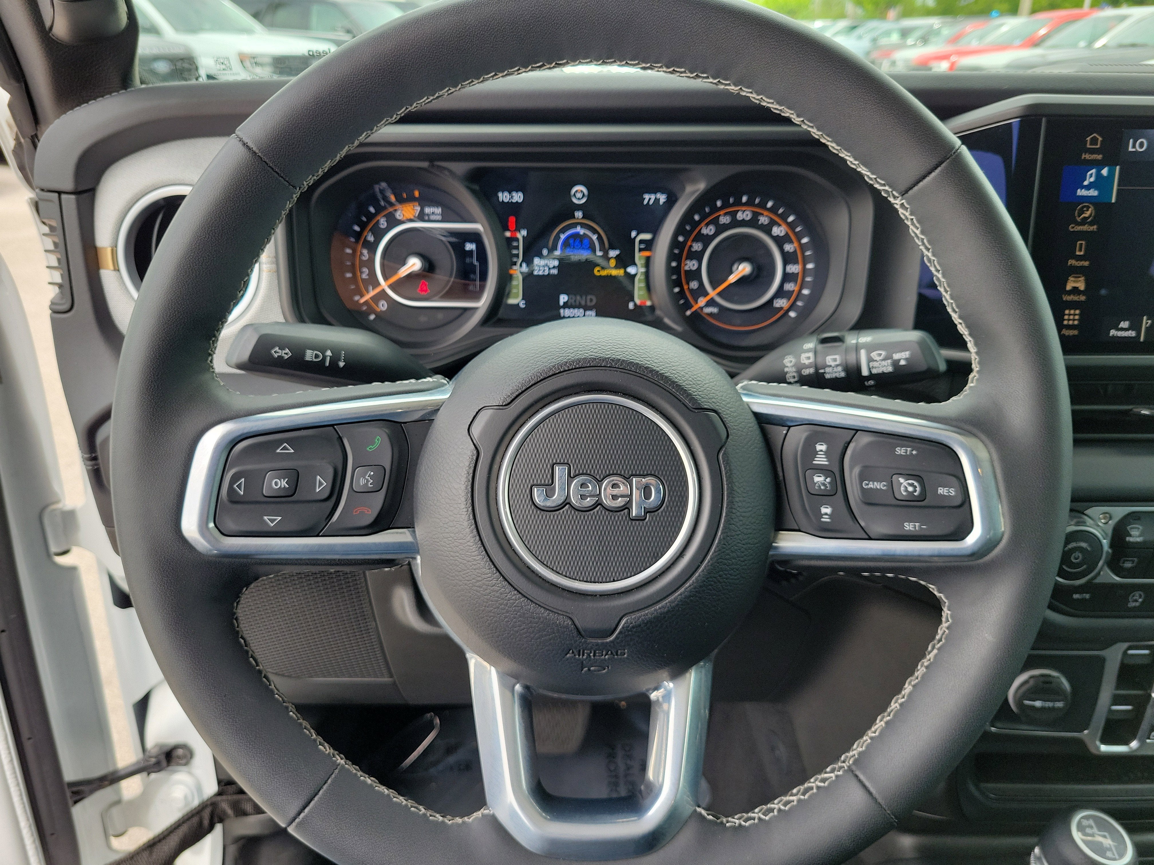 2025 Jeep Wrangler Sahara 4WD