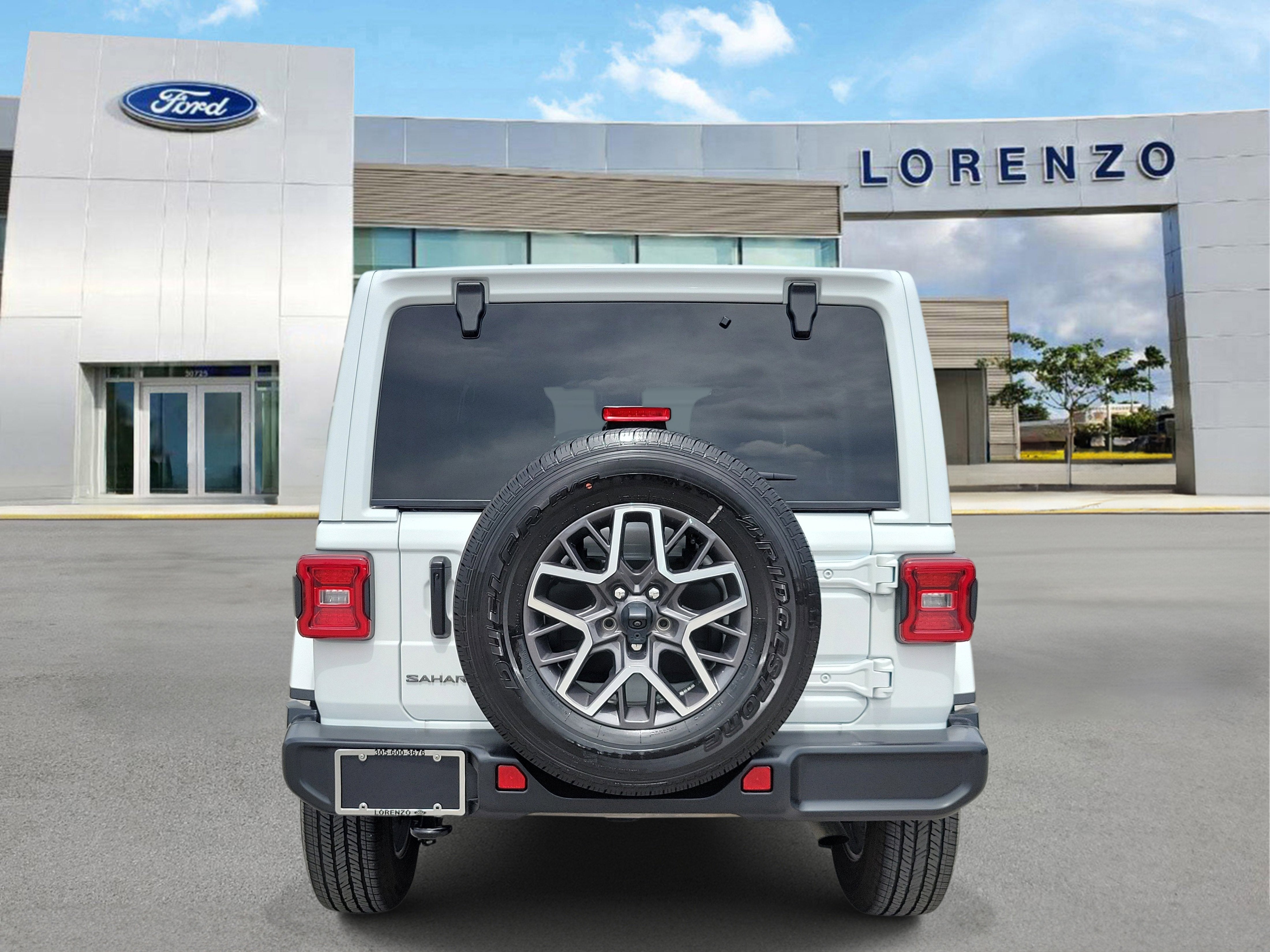 2025 Jeep Wrangler Sahara 4WD