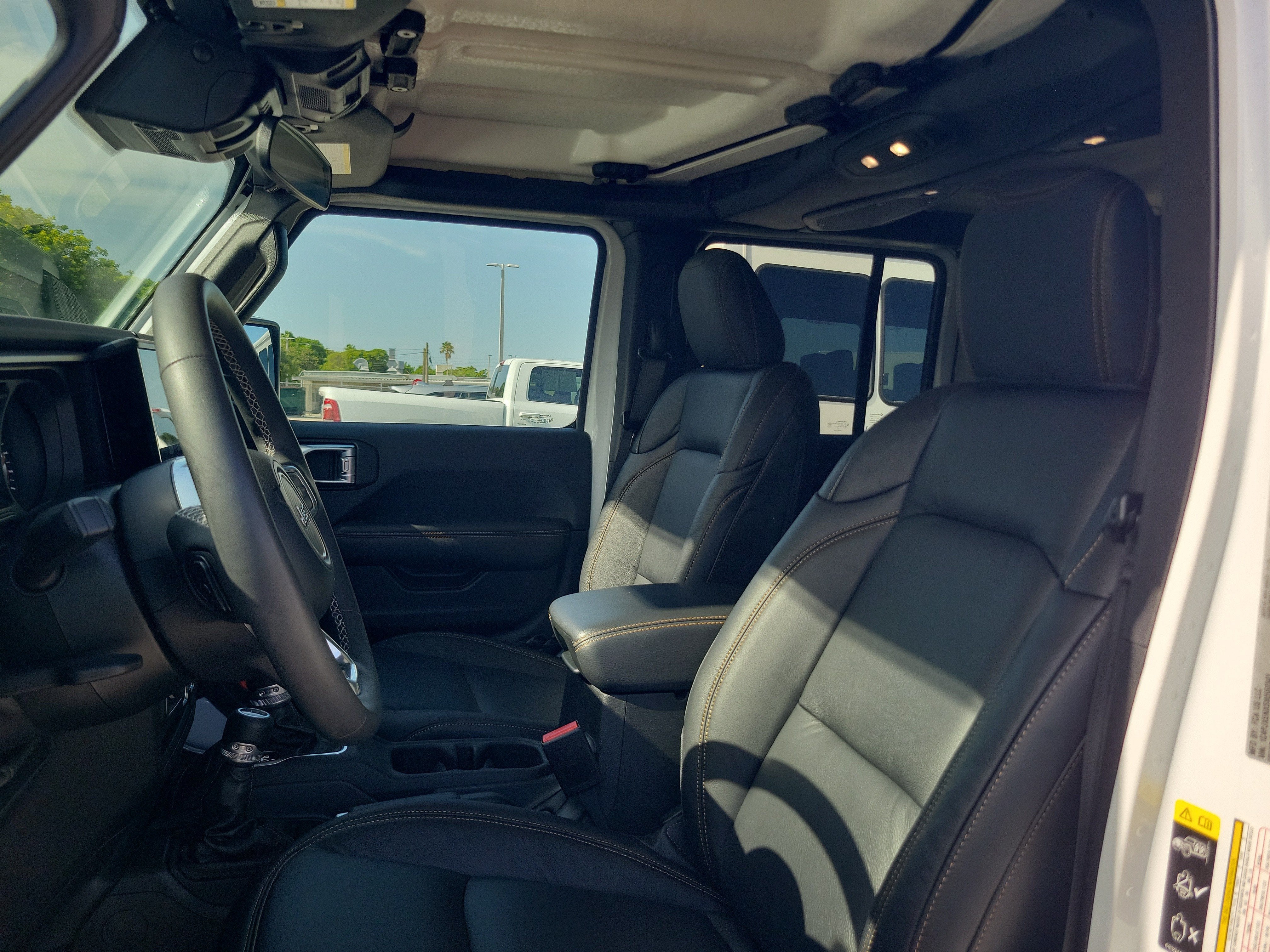 2025 Jeep Wrangler Sahara 4WD