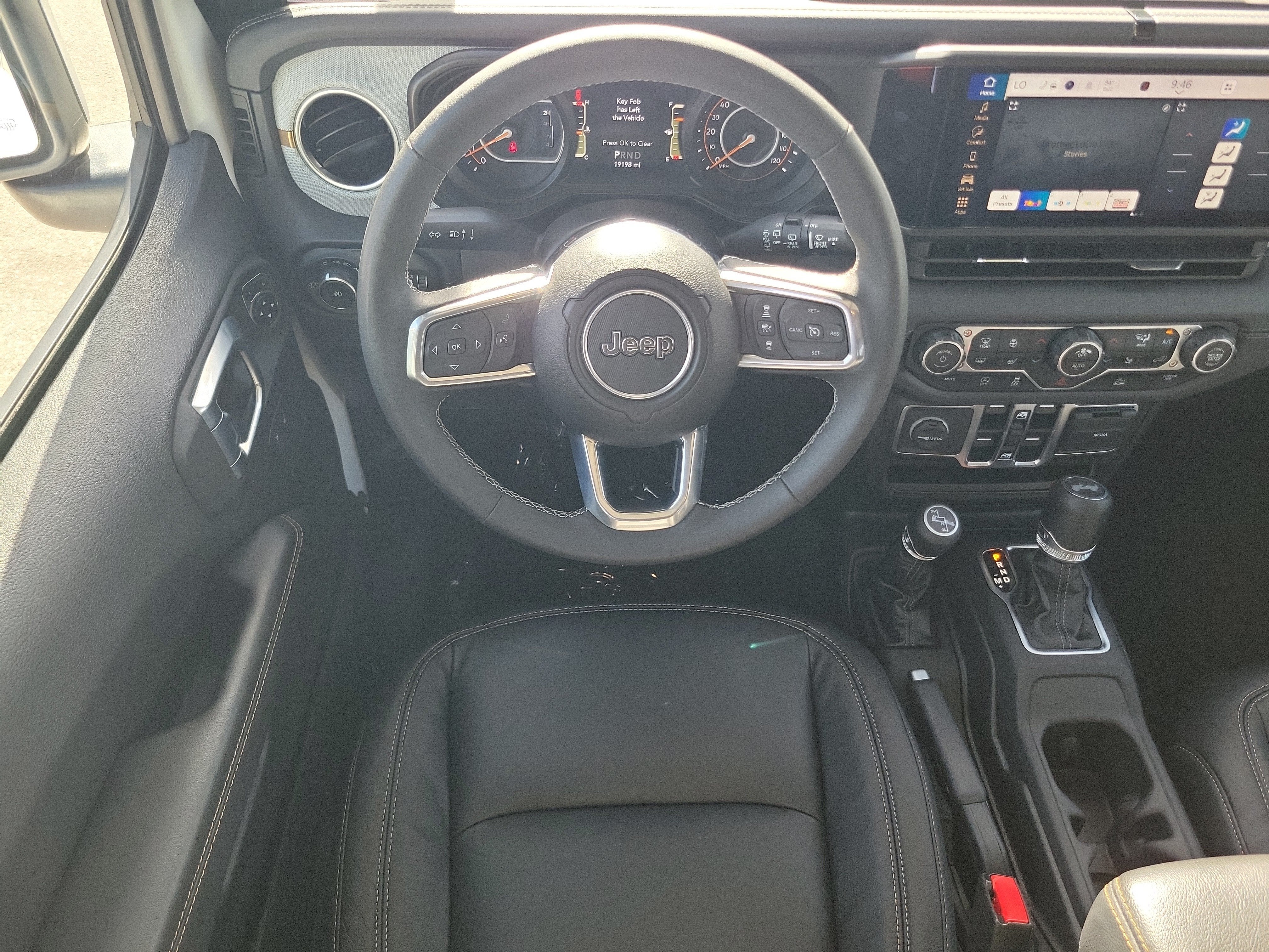 2025 Jeep Wrangler Sahara 4WD
