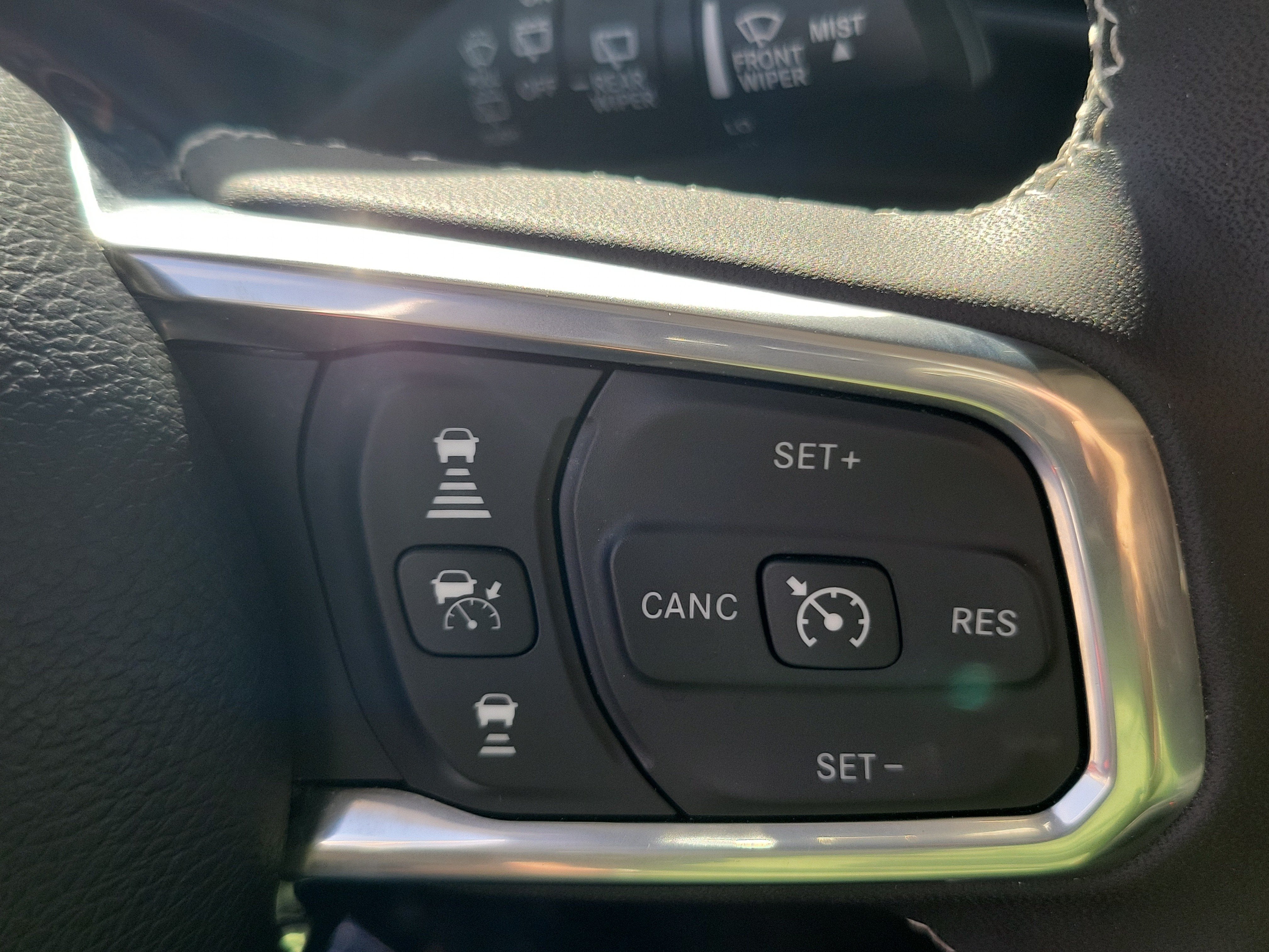 2025 Jeep Wrangler Sahara 4WD