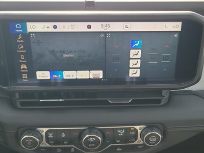 2025 Jeep Wrangler Sahara 4WD