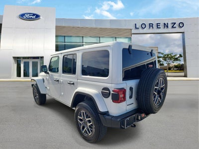2025 Jeep Wrangler Sahara 4WD
