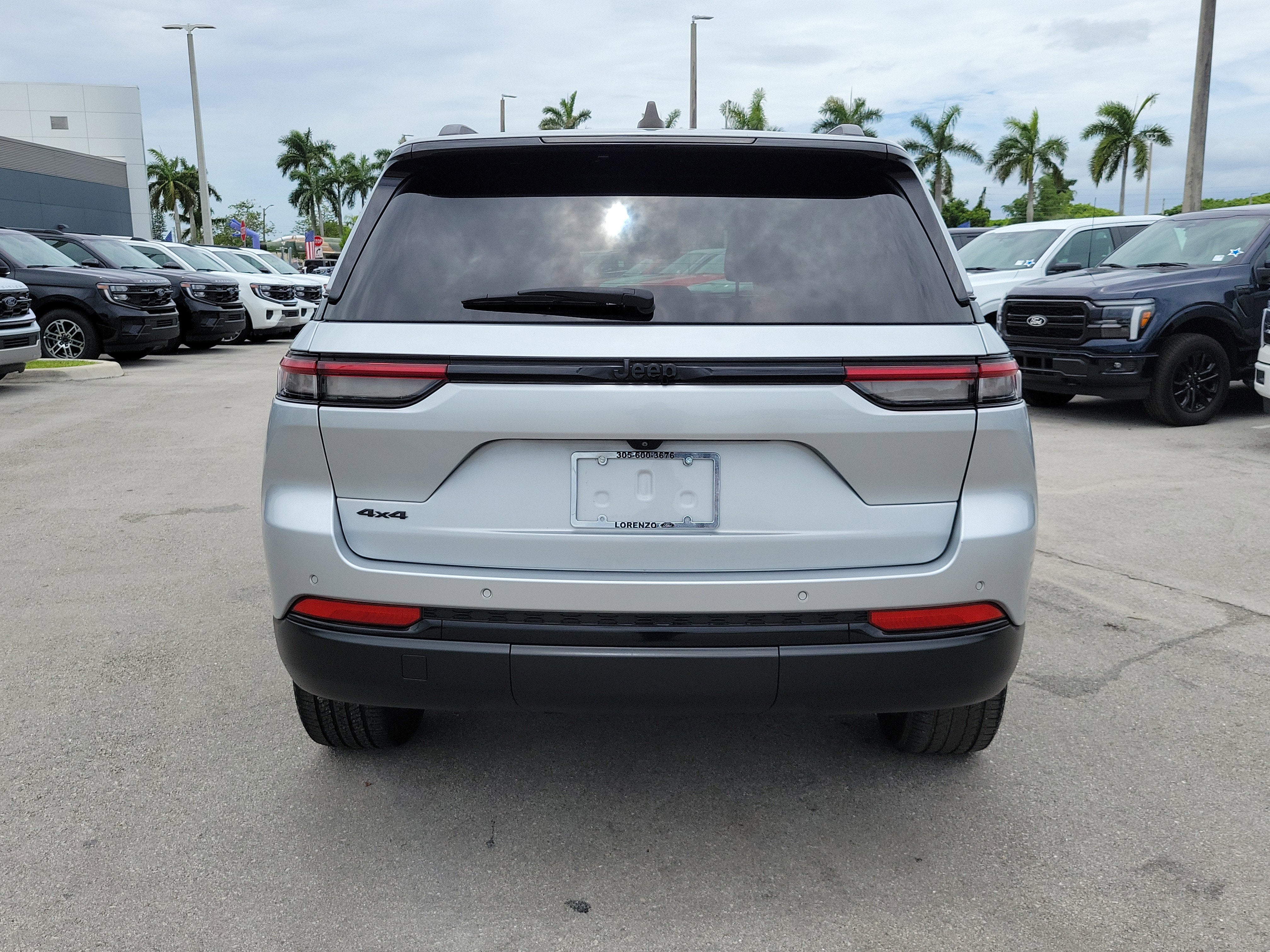 2023 Jeep Grand Cherokee Altitude X 4WD