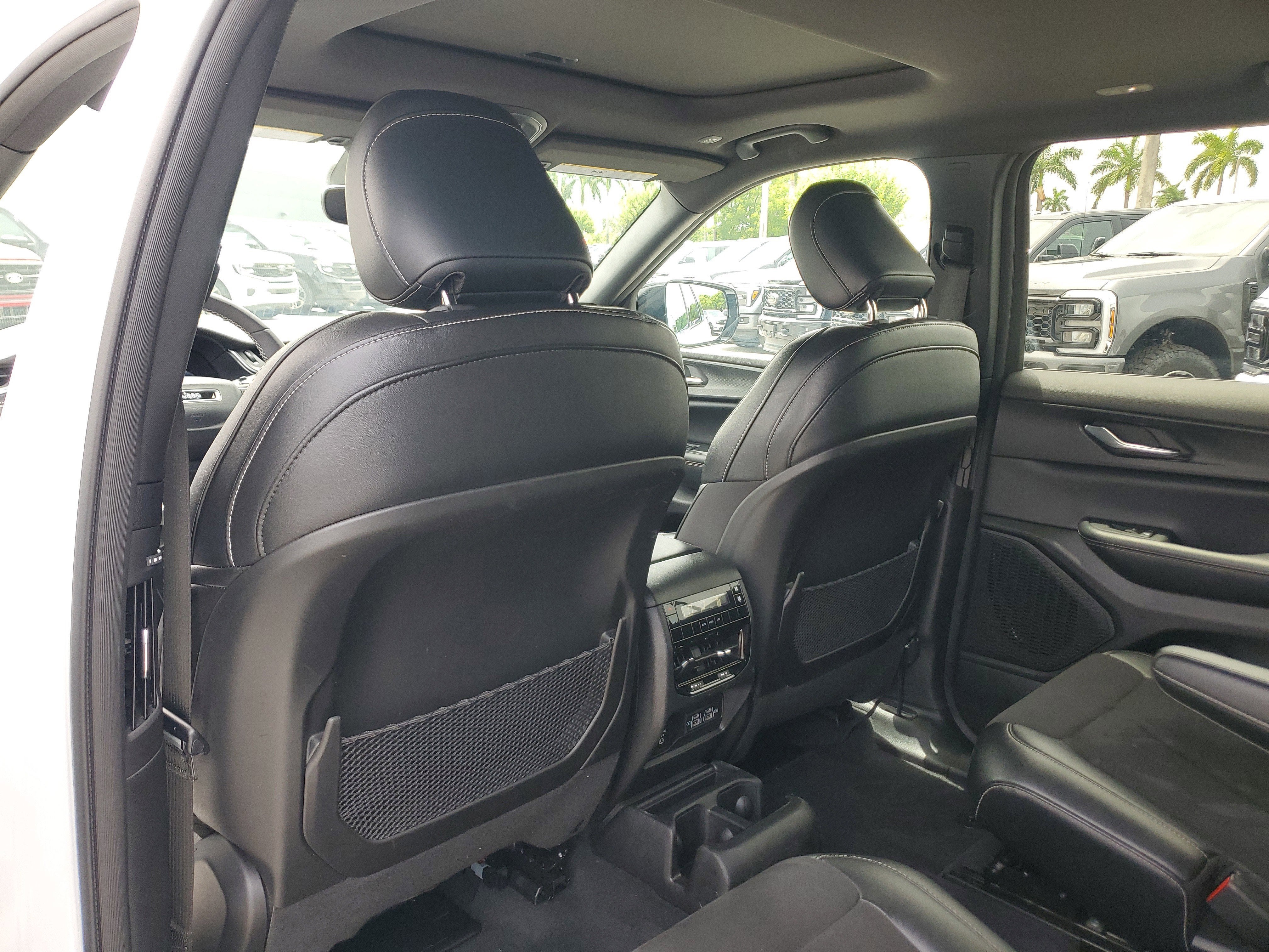 2024 Jeep Grand Cherokee L Altitude X 4WD