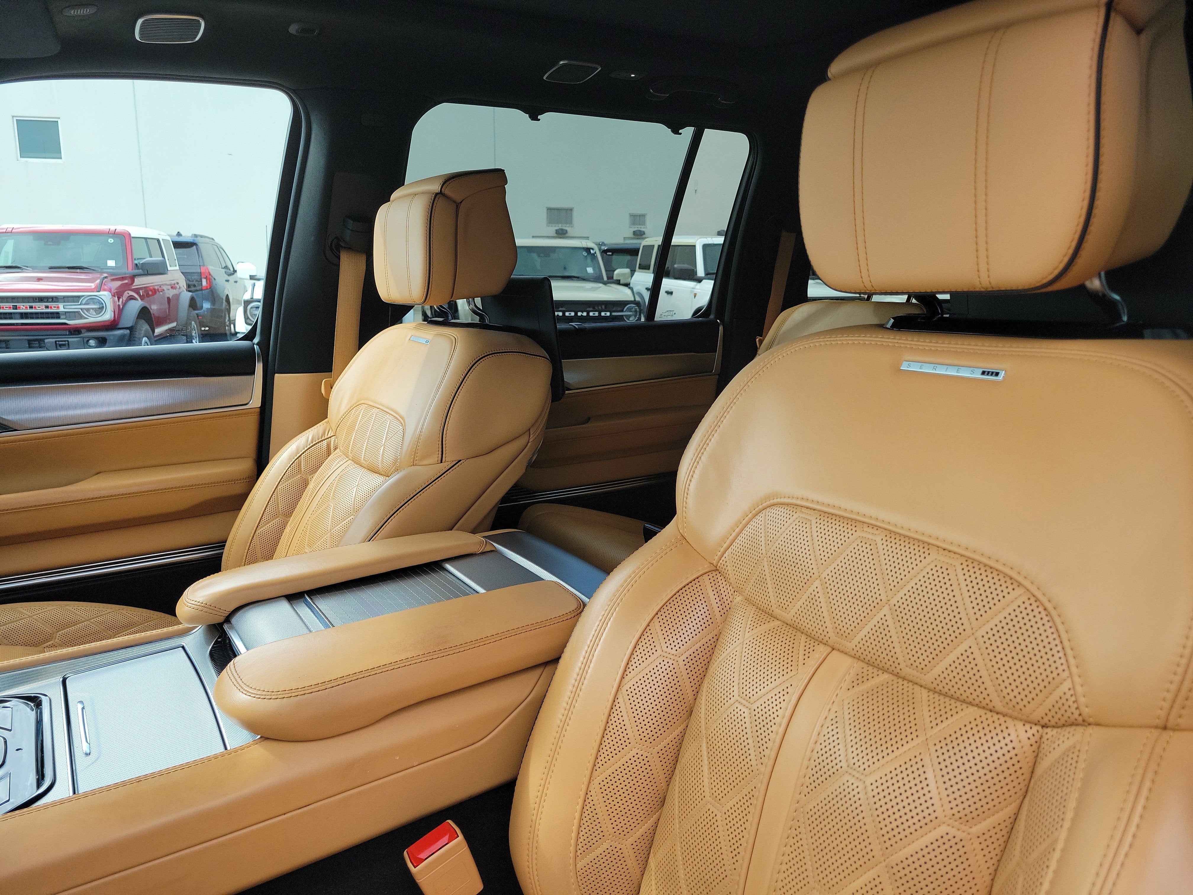 2023 Jeep Grand Wagoneer L Series III 4WD