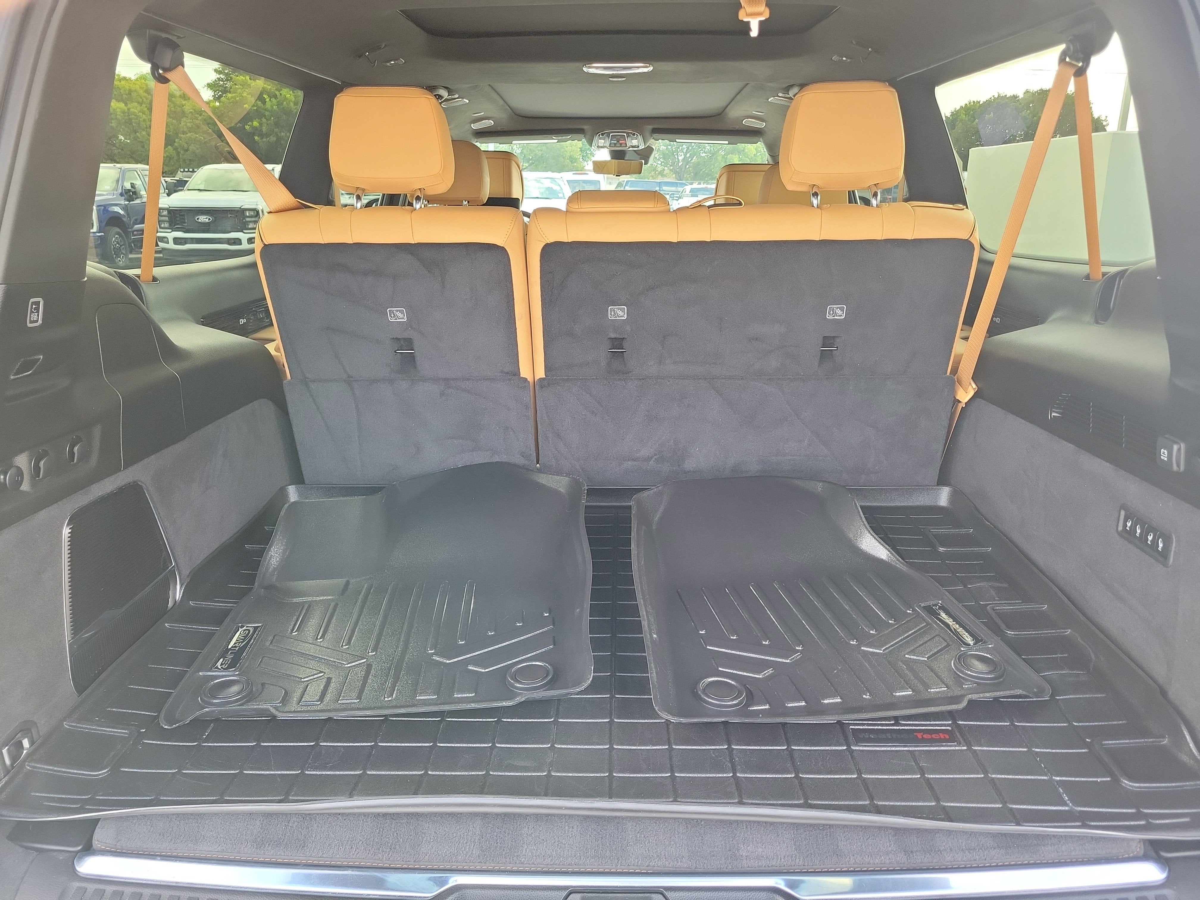 2023 Jeep Grand Wagoneer L Series III 4WD