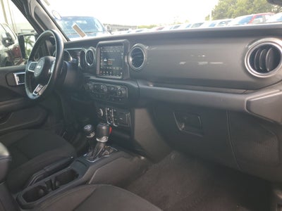 2022 Jeep Gladiator Overland 4WD