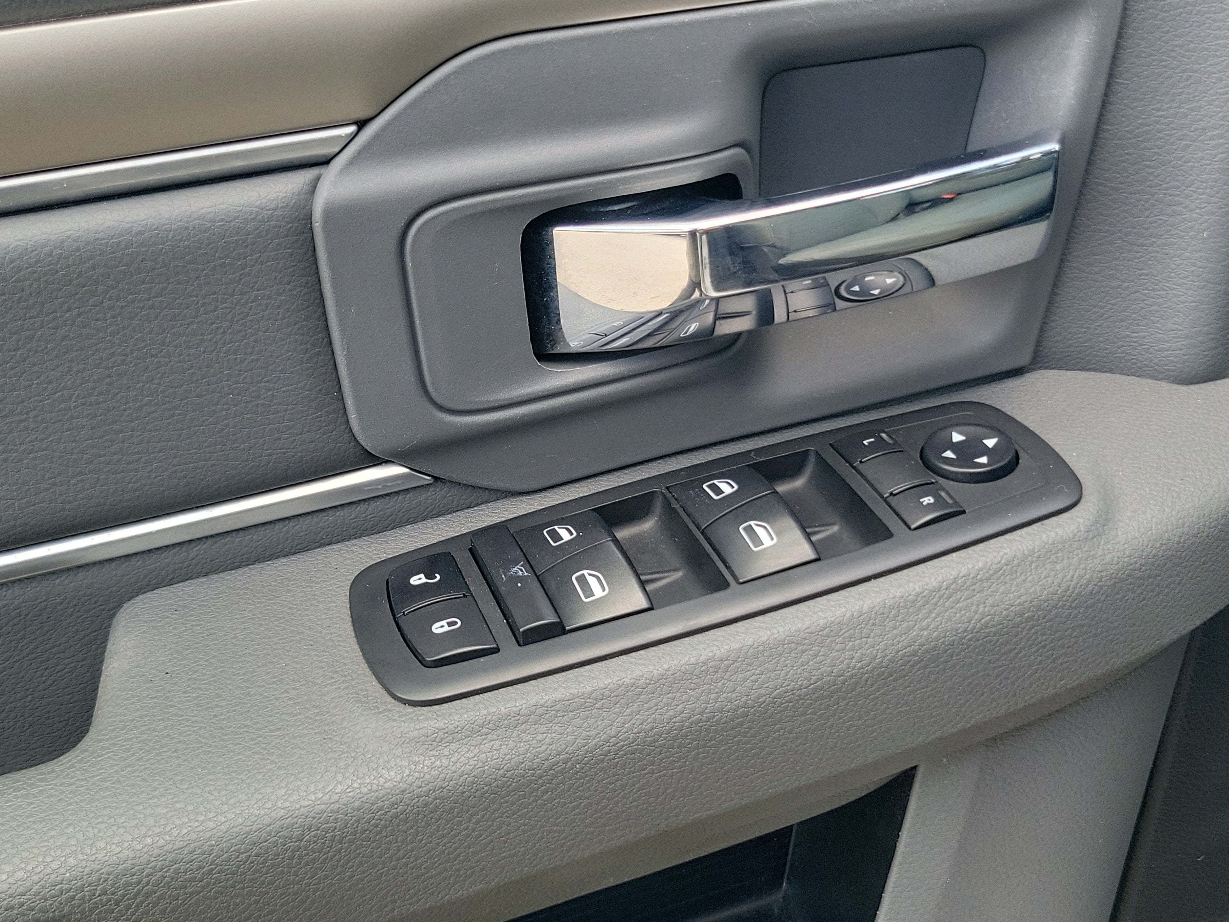 2019 RAM 1500 Classic SLT