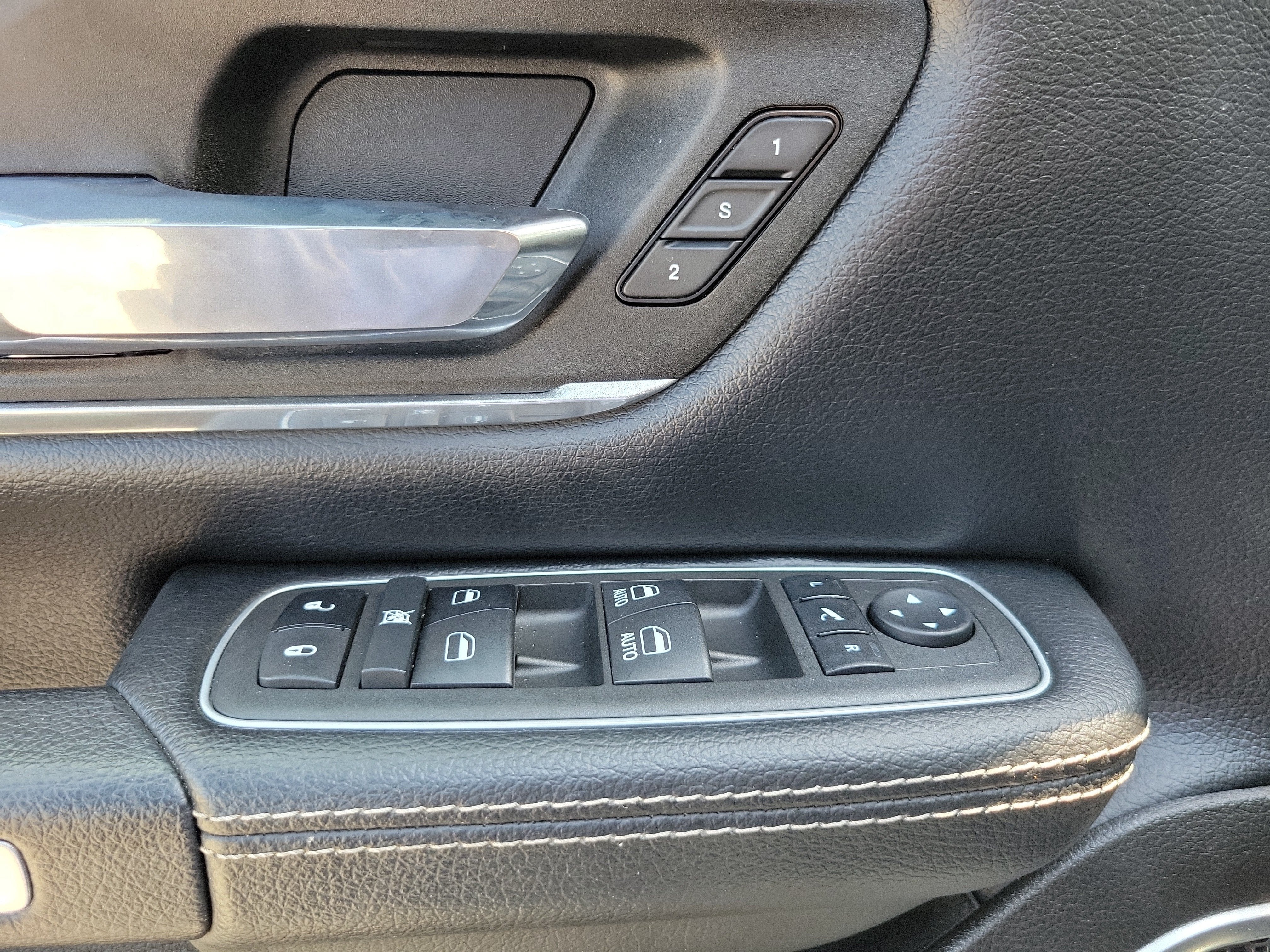 2022 RAM 1500 Laramie 4WD