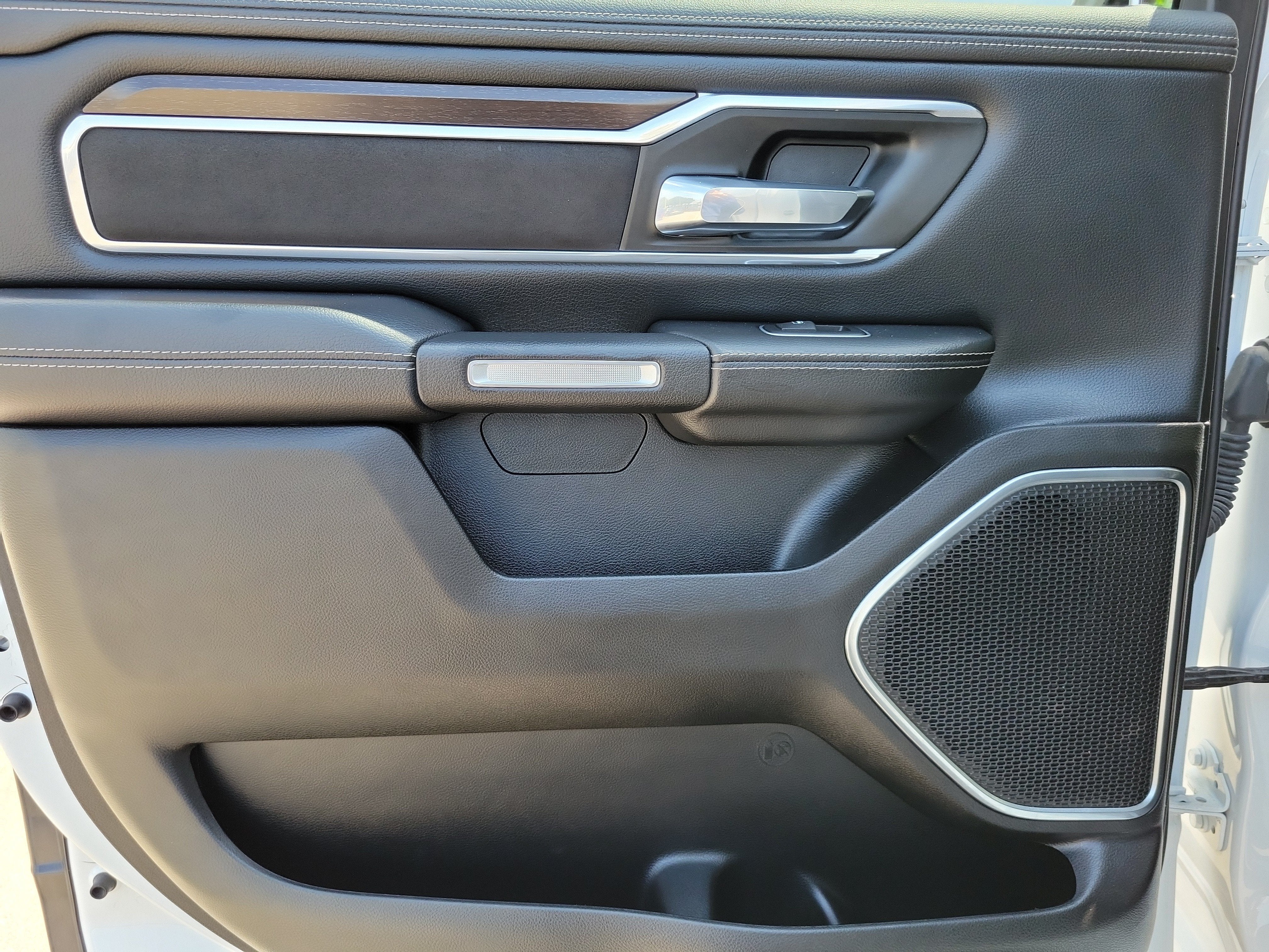 2022 RAM 1500 Laramie 4WD