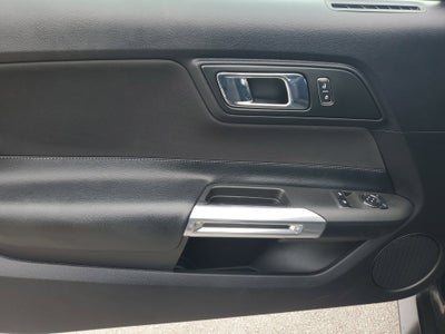 2015 Ford Mustang V6