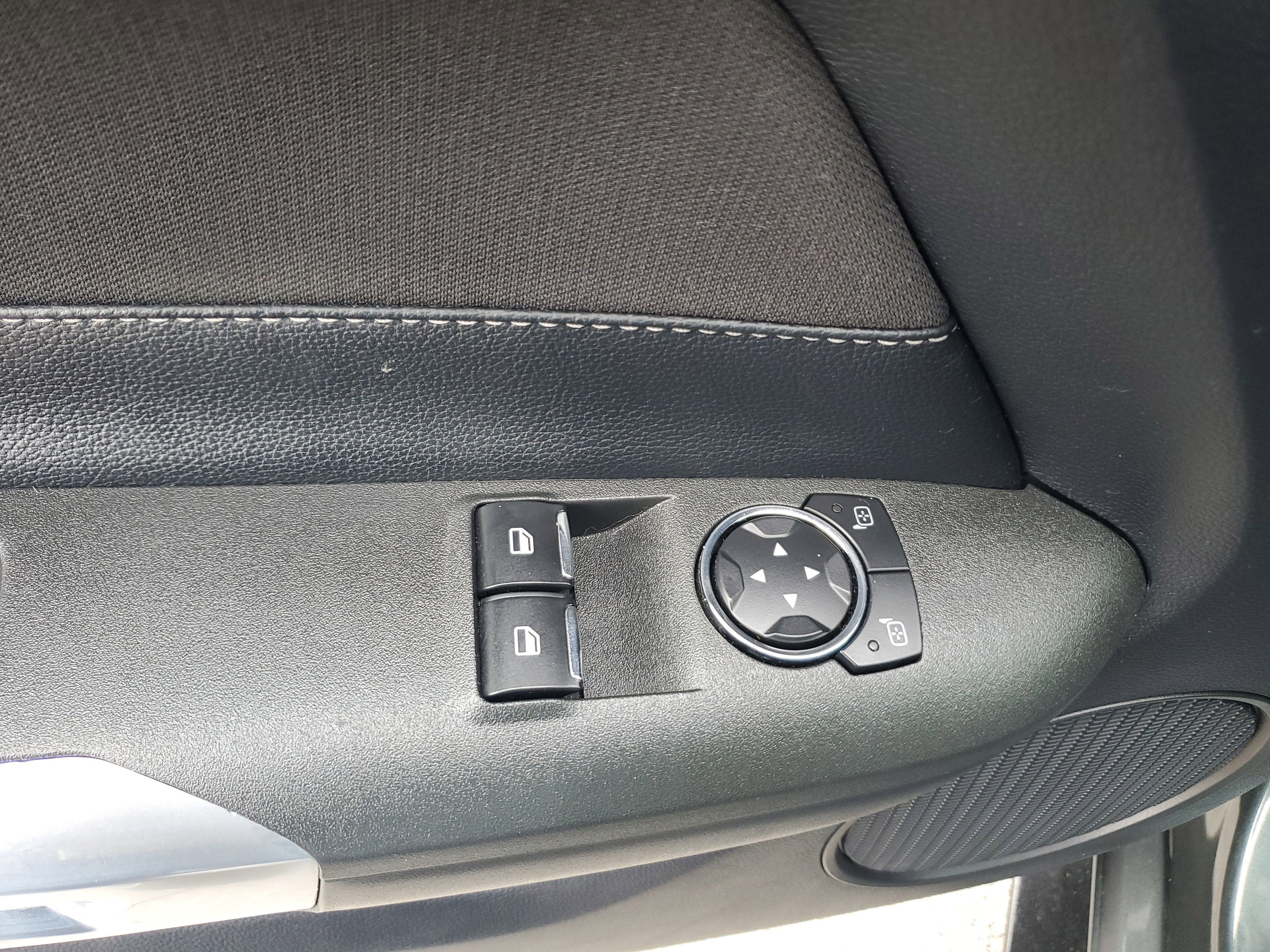 2015 Ford Mustang V6