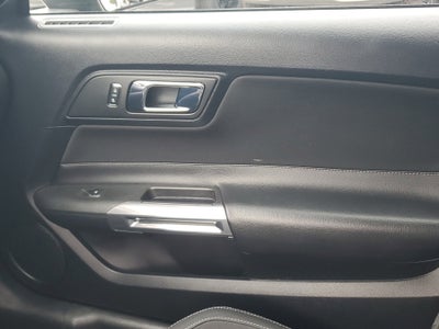 2015 Ford Mustang V6