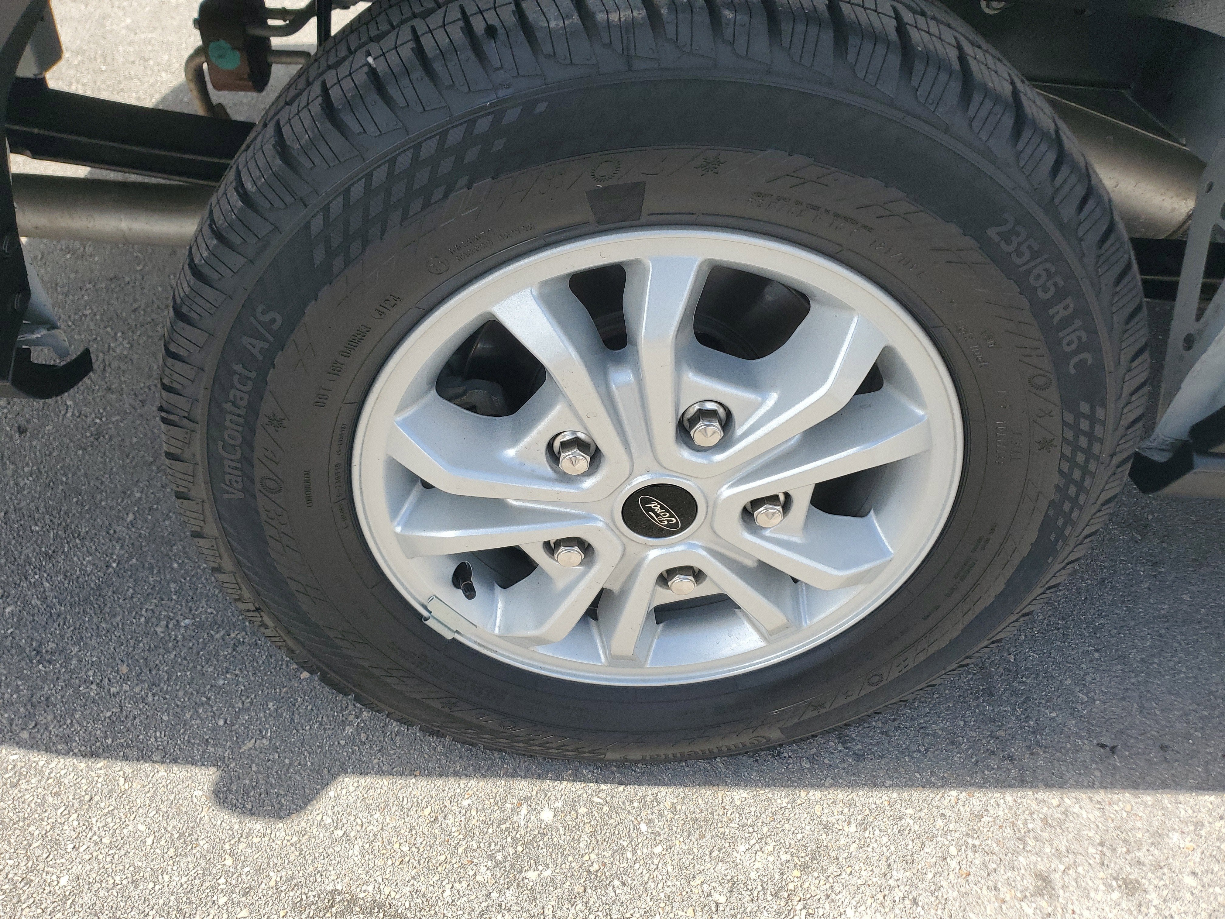 2025 Ford Transit Passenger Wagon XL