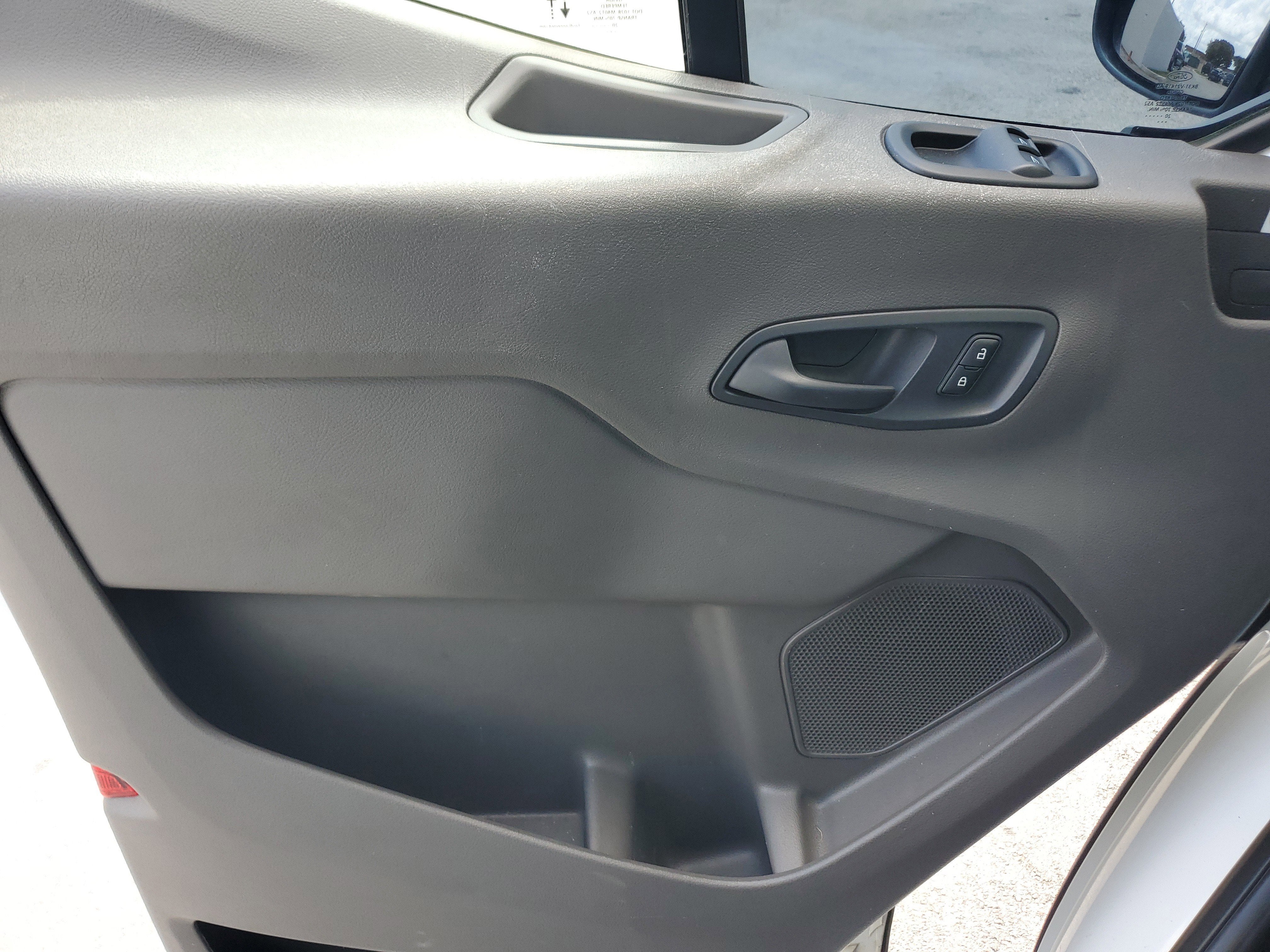 2020 Ford Transit Passenger Wagon XL