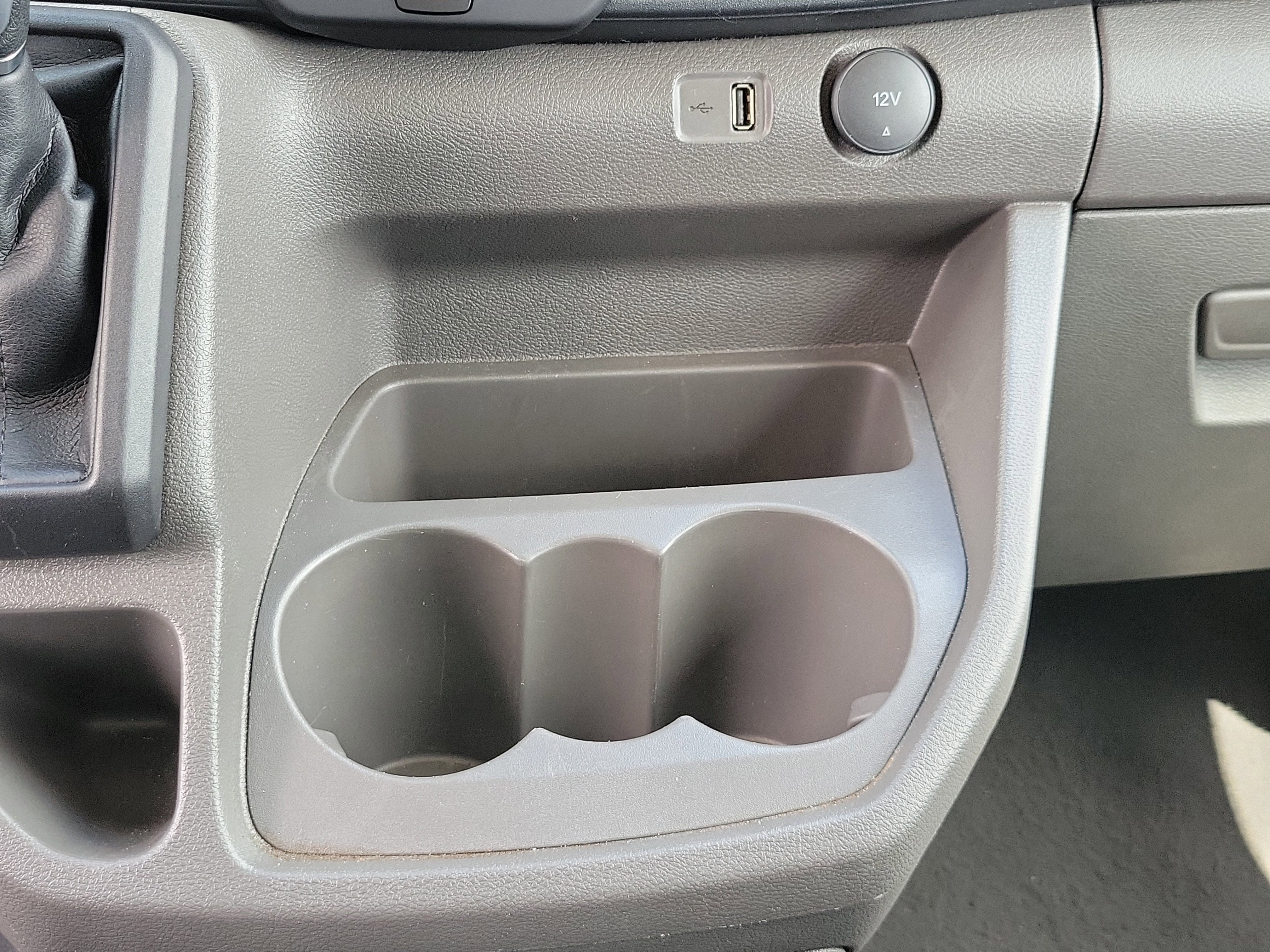 2025 Ford Transit Passenger Wagon XLT