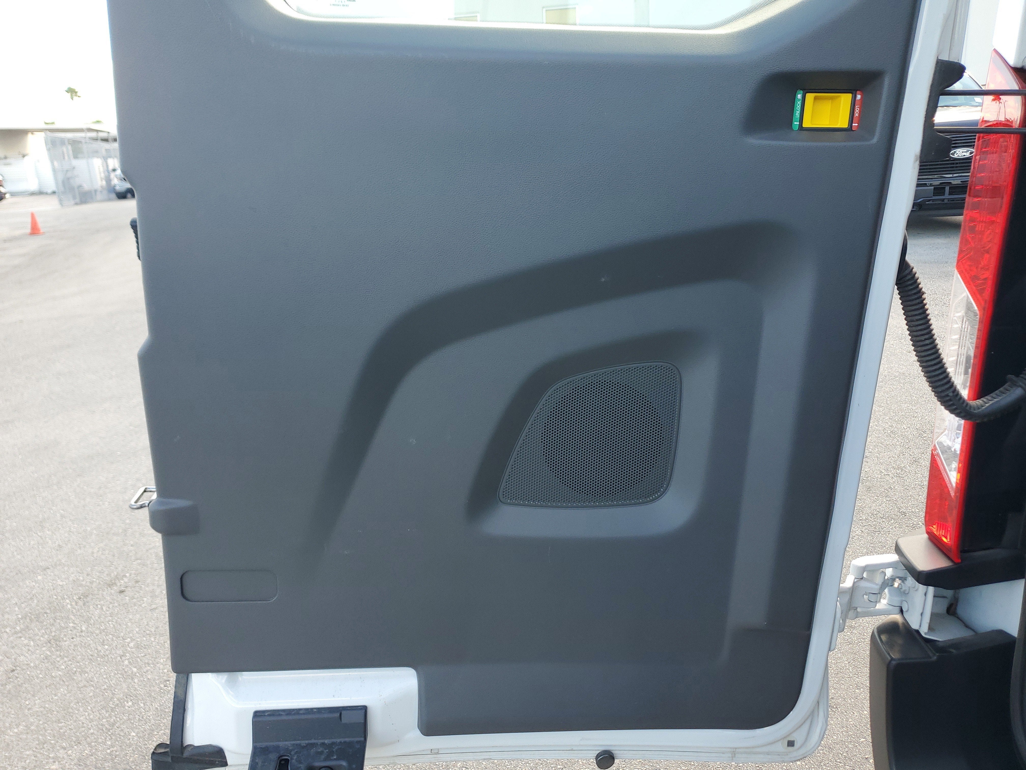 2024 Ford Transit Passenger Wagon XLT