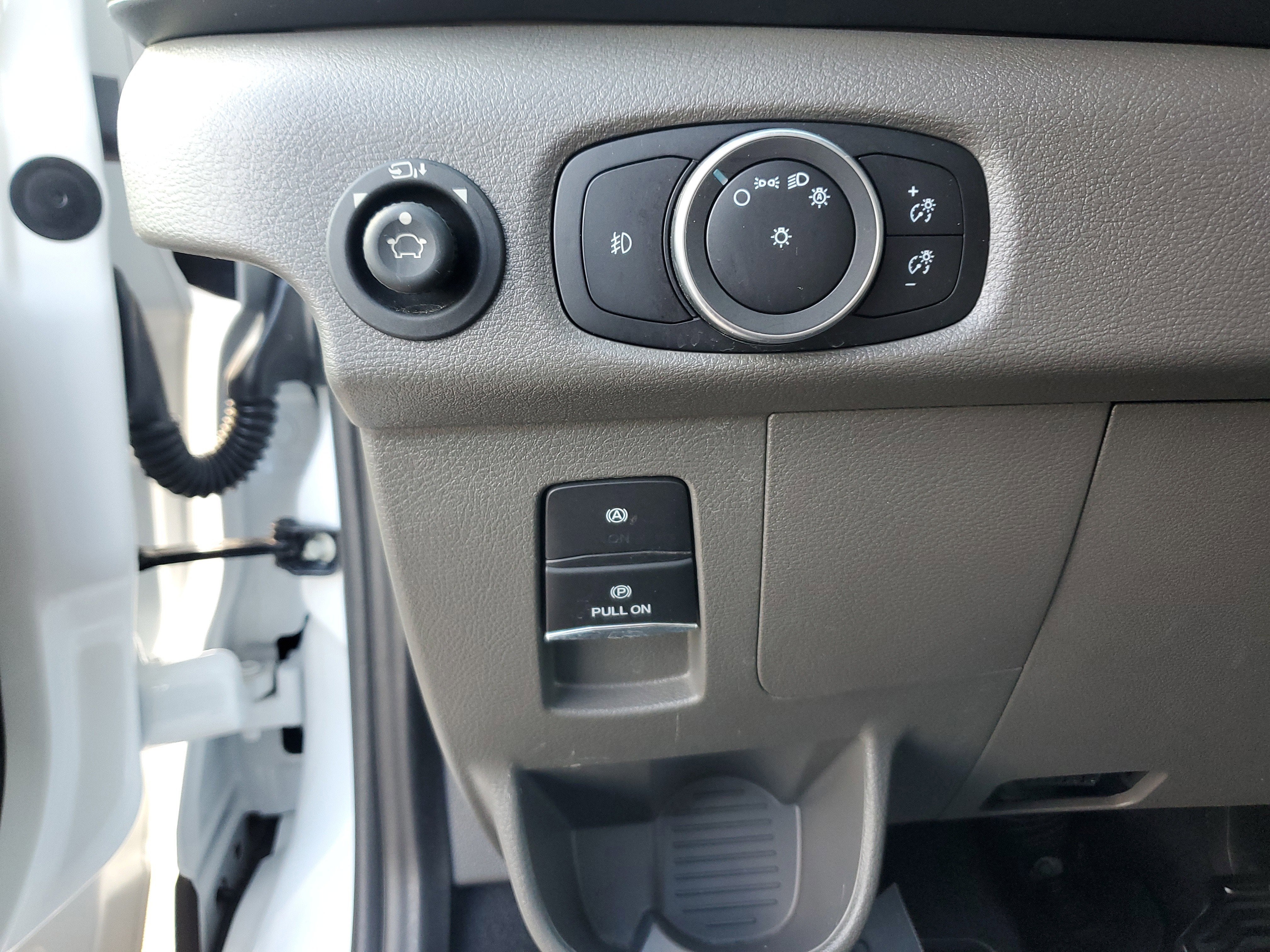 2024 Ford Transit Passenger Wagon XLT