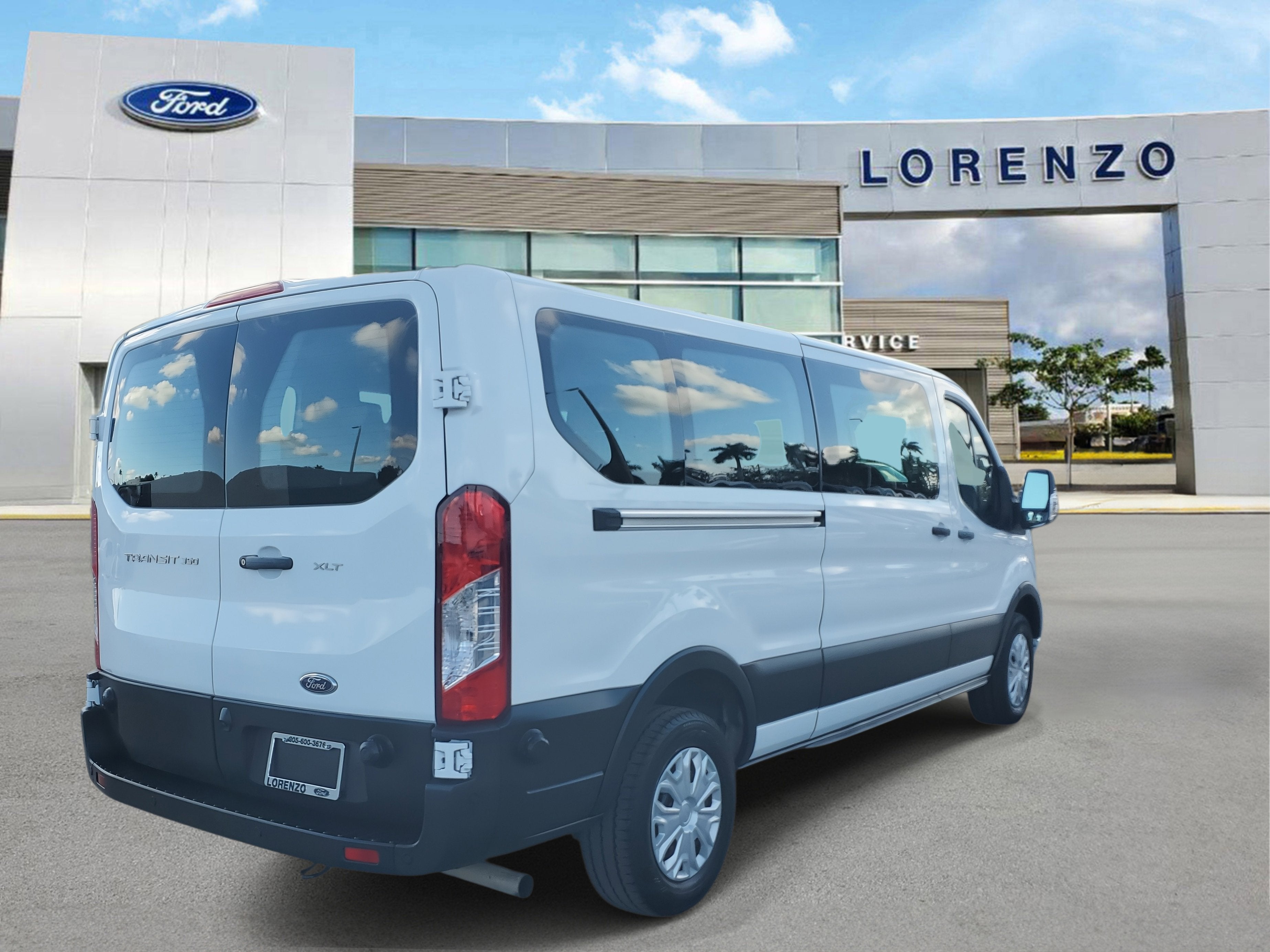 2024 Ford Transit Passenger Wagon XLT