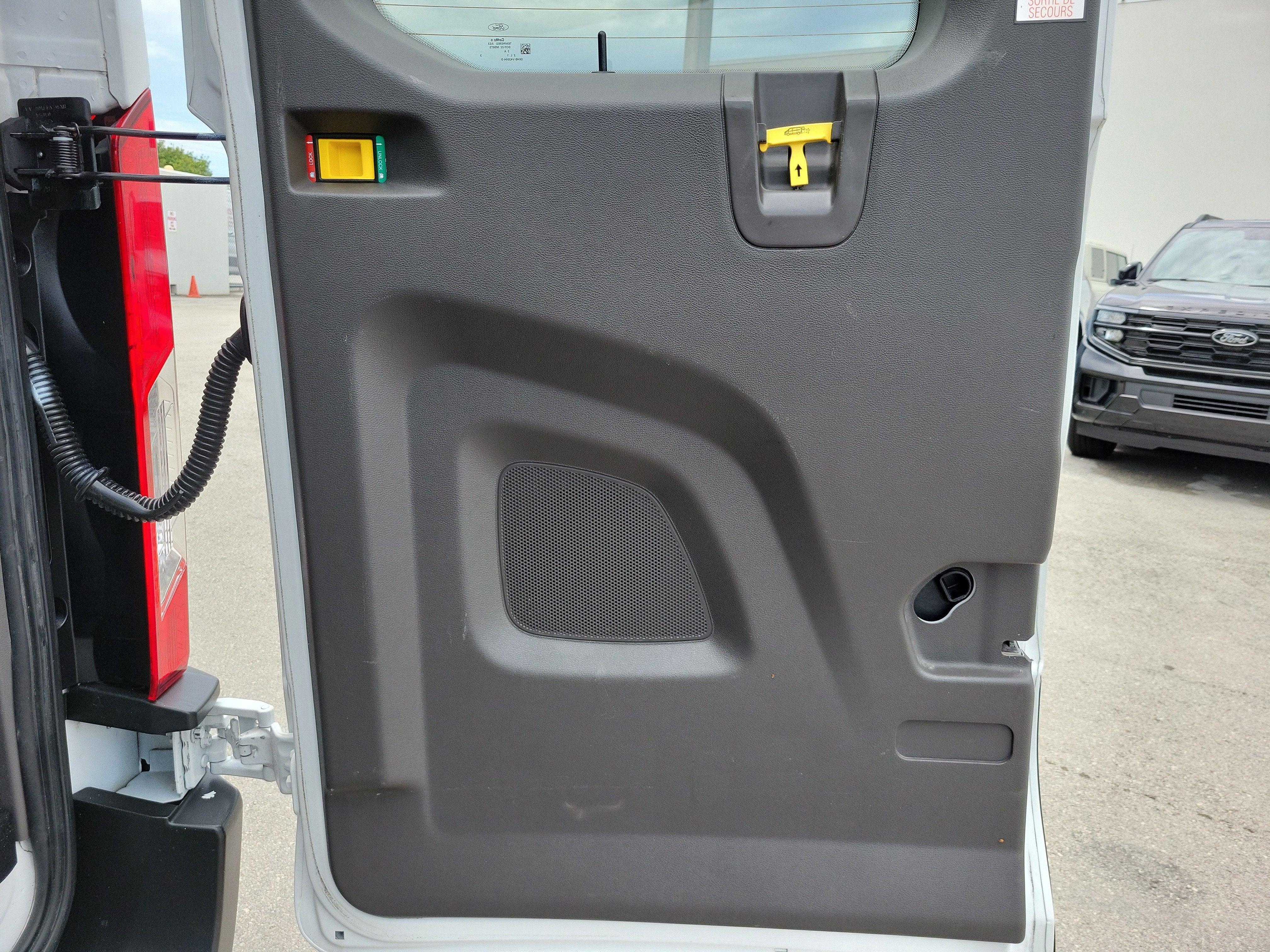 2024 Ford Transit Passenger Wagon XLT