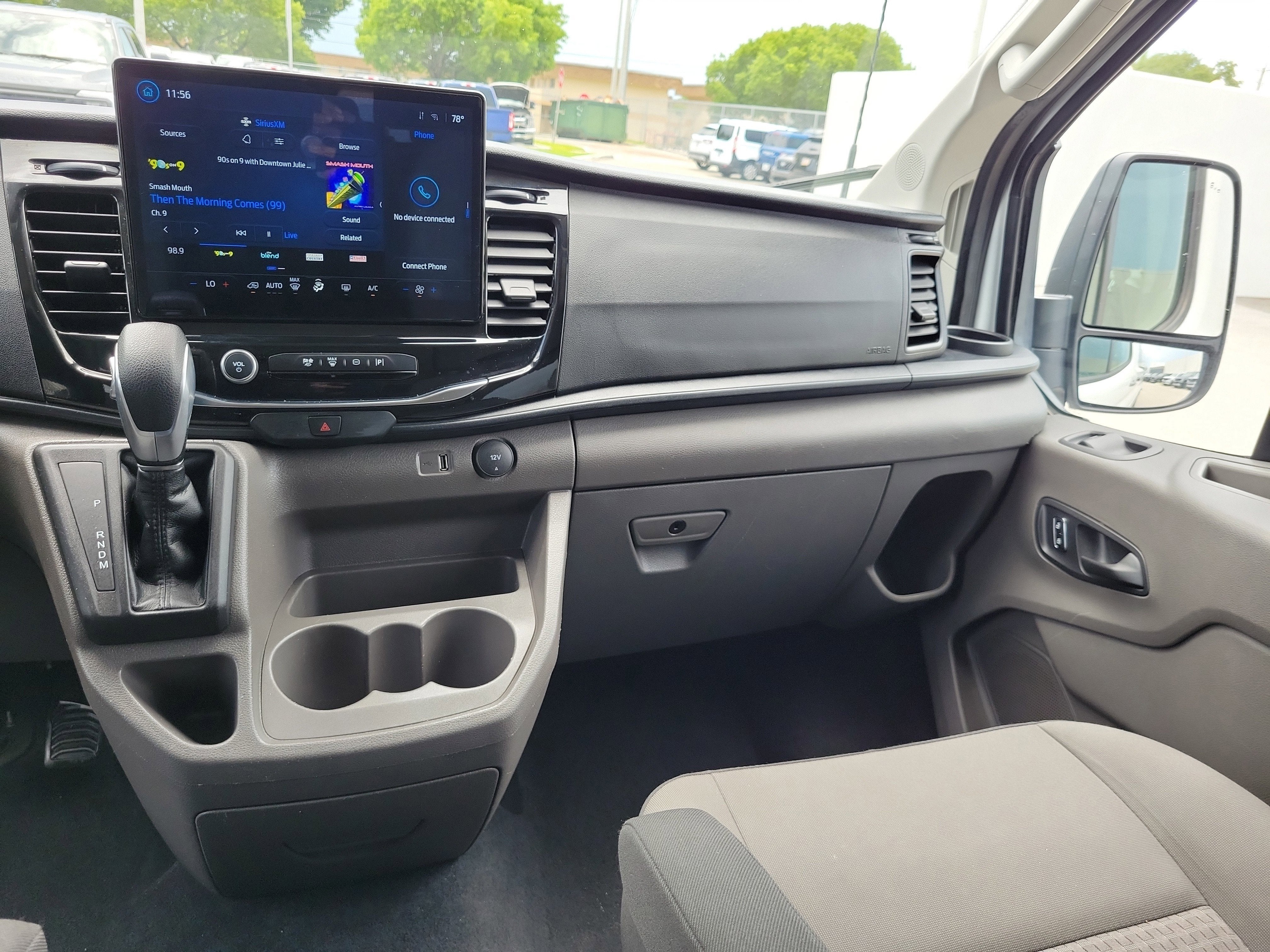2024 Ford Transit Passenger Wagon XLT