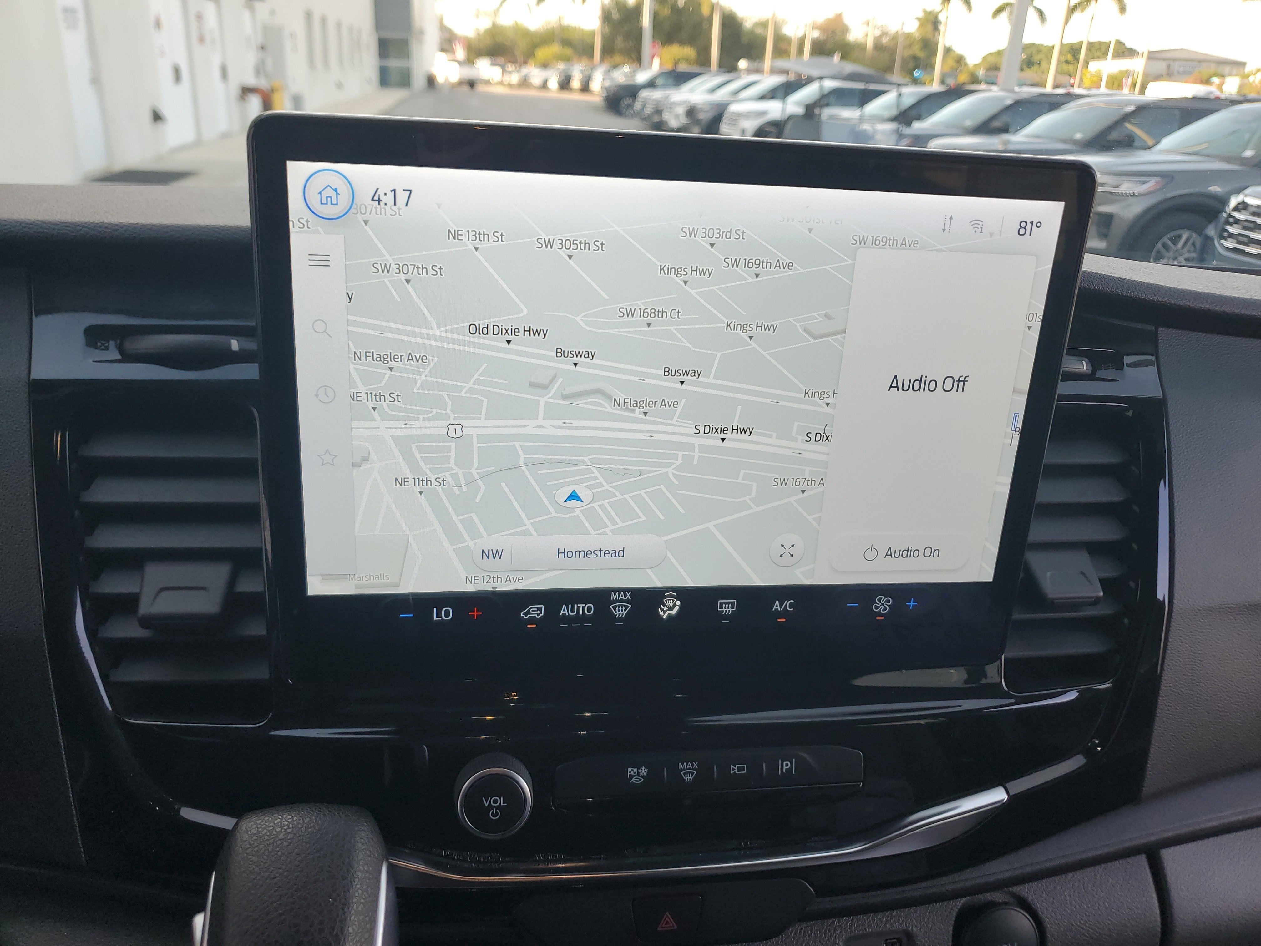 2023 Ford Transit Passenger Wagon XLT