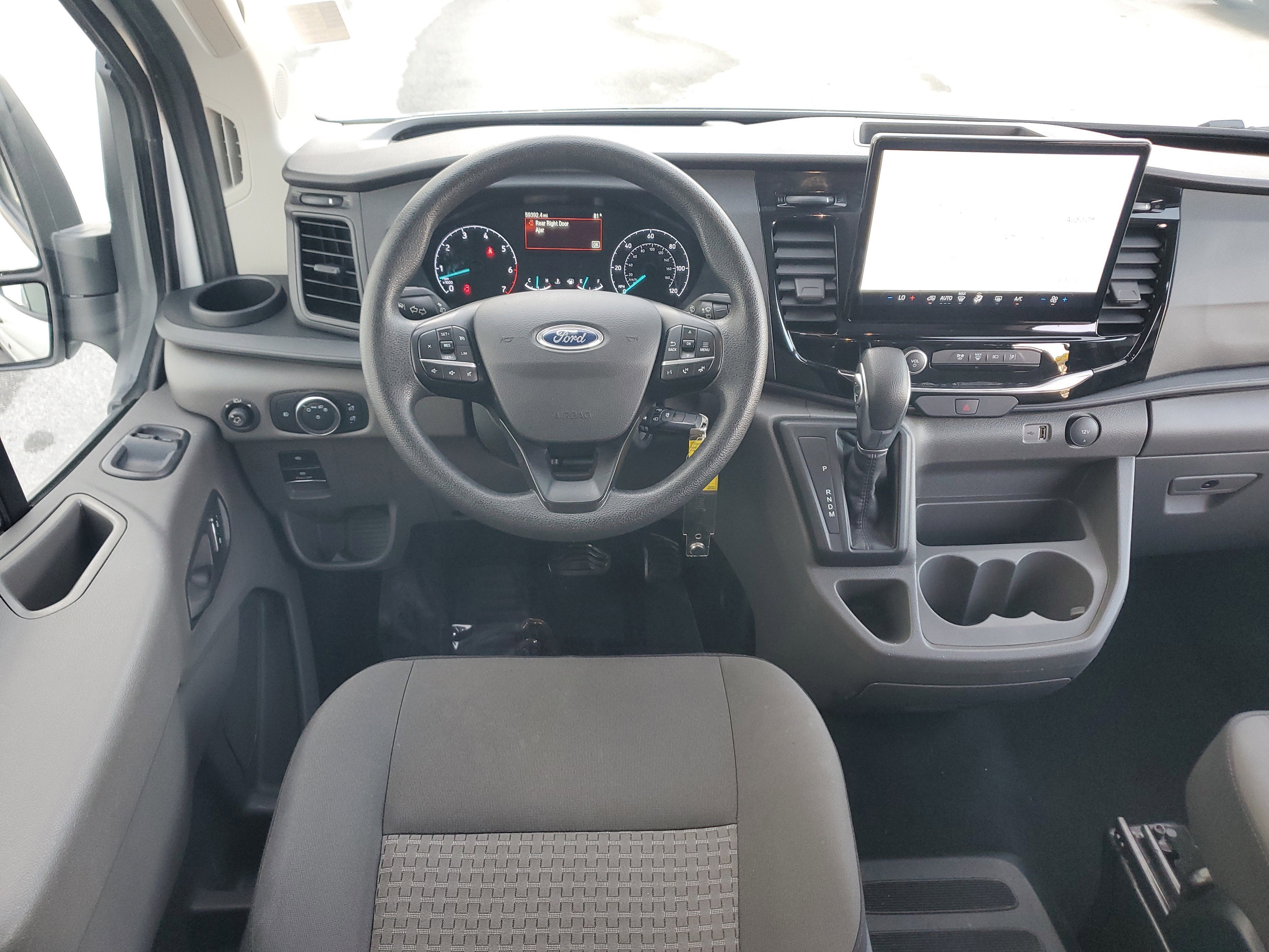 2023 Ford Transit Passenger Wagon XLT