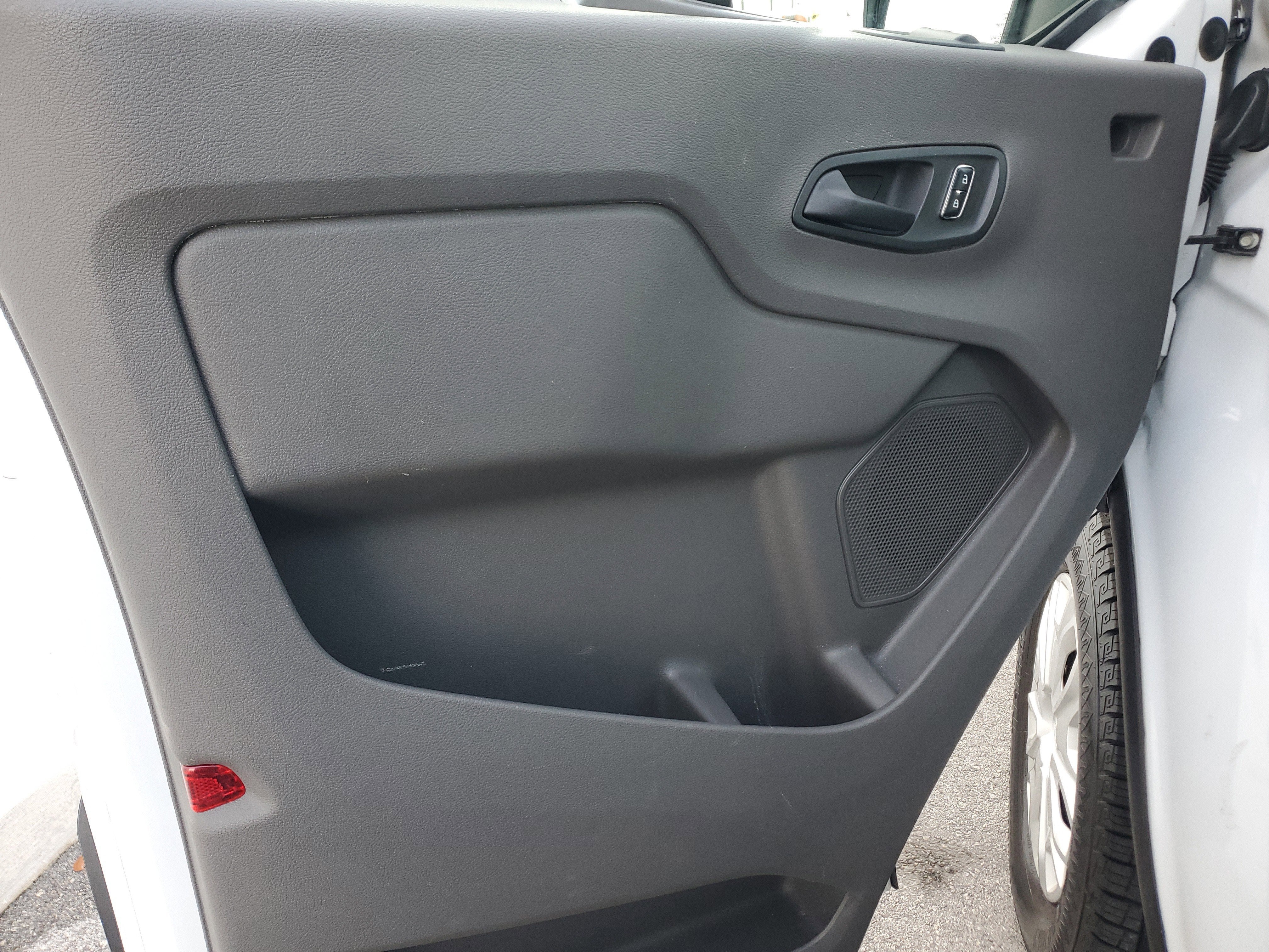 2023 Ford Transit Passenger Wagon XLT