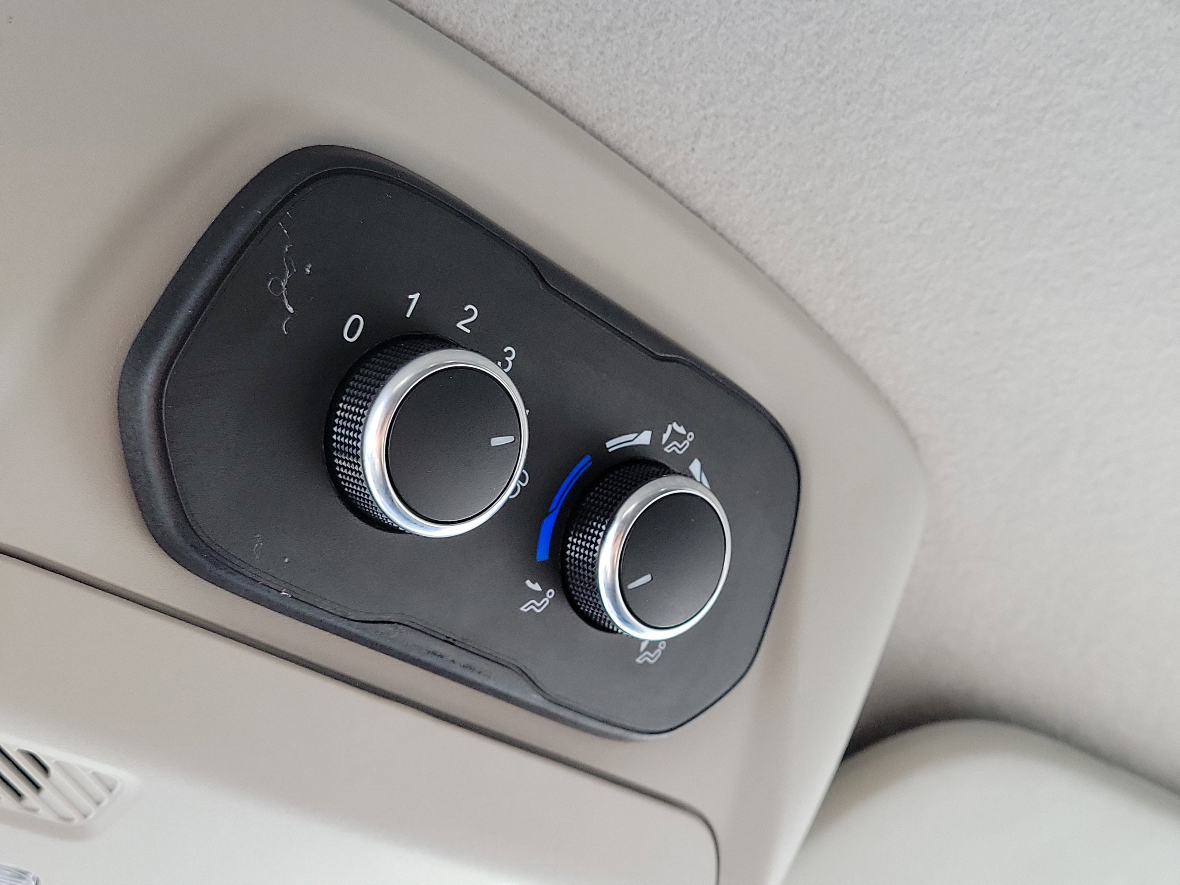 2023 Ford Transit Passenger Wagon XLT