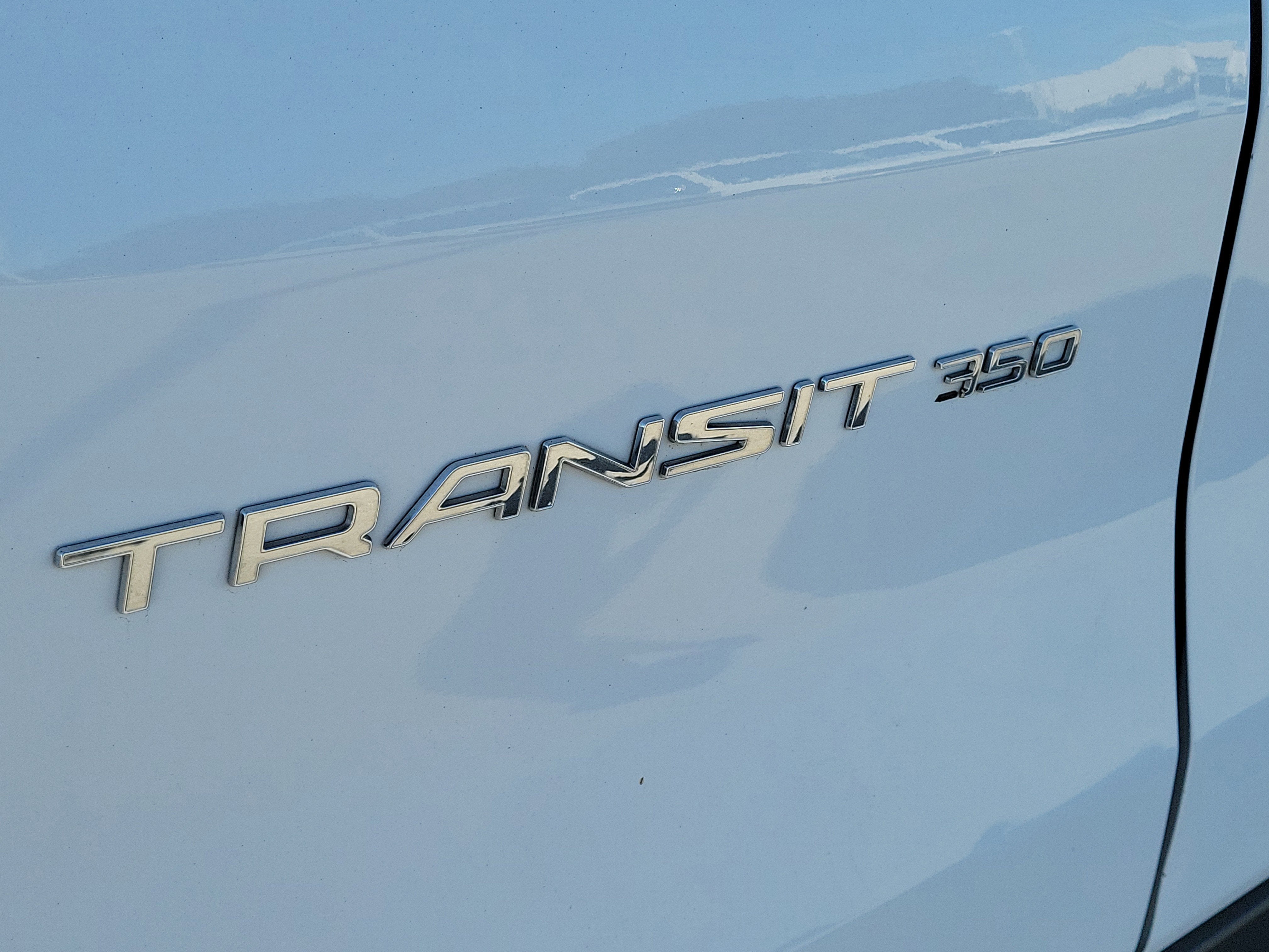 2023 Ford Transit Passenger Wagon XLT