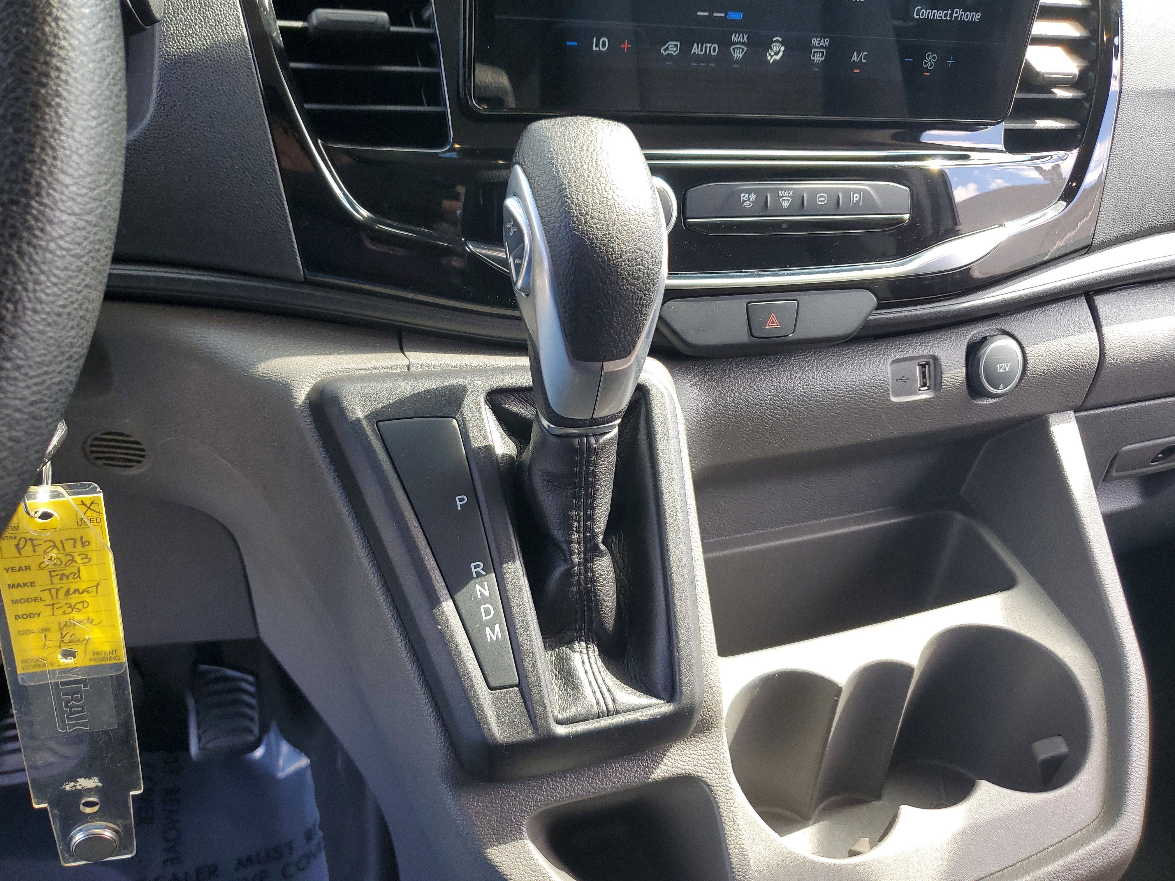 2023 Ford Transit Passenger Wagon XLT