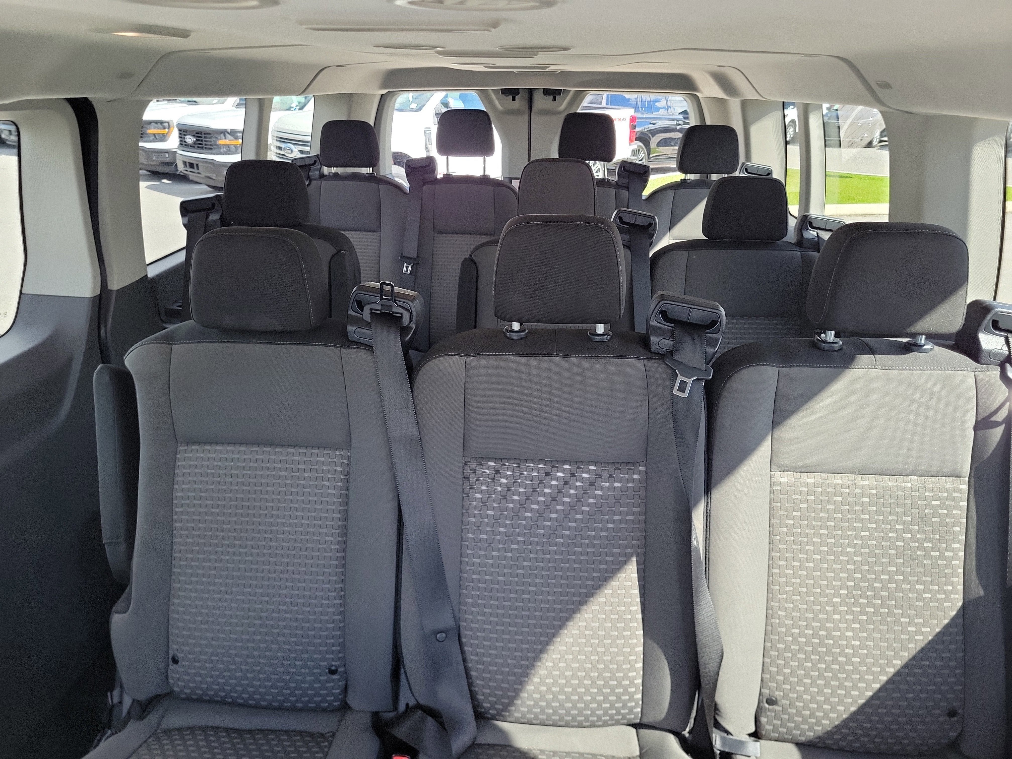 2023 Ford Transit Passenger Wagon XLT