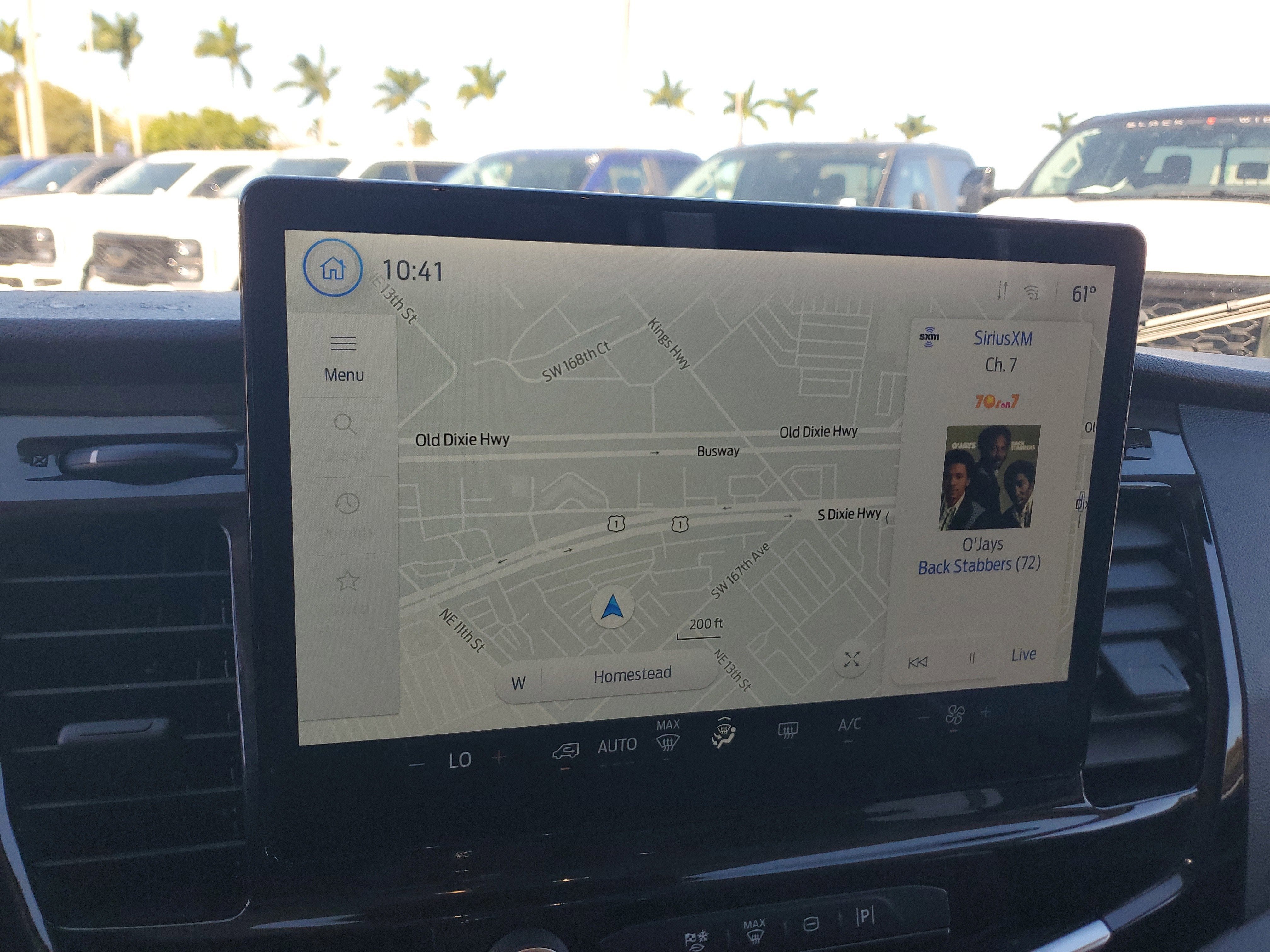 2024 Ford Transit Passenger Wagon XLT