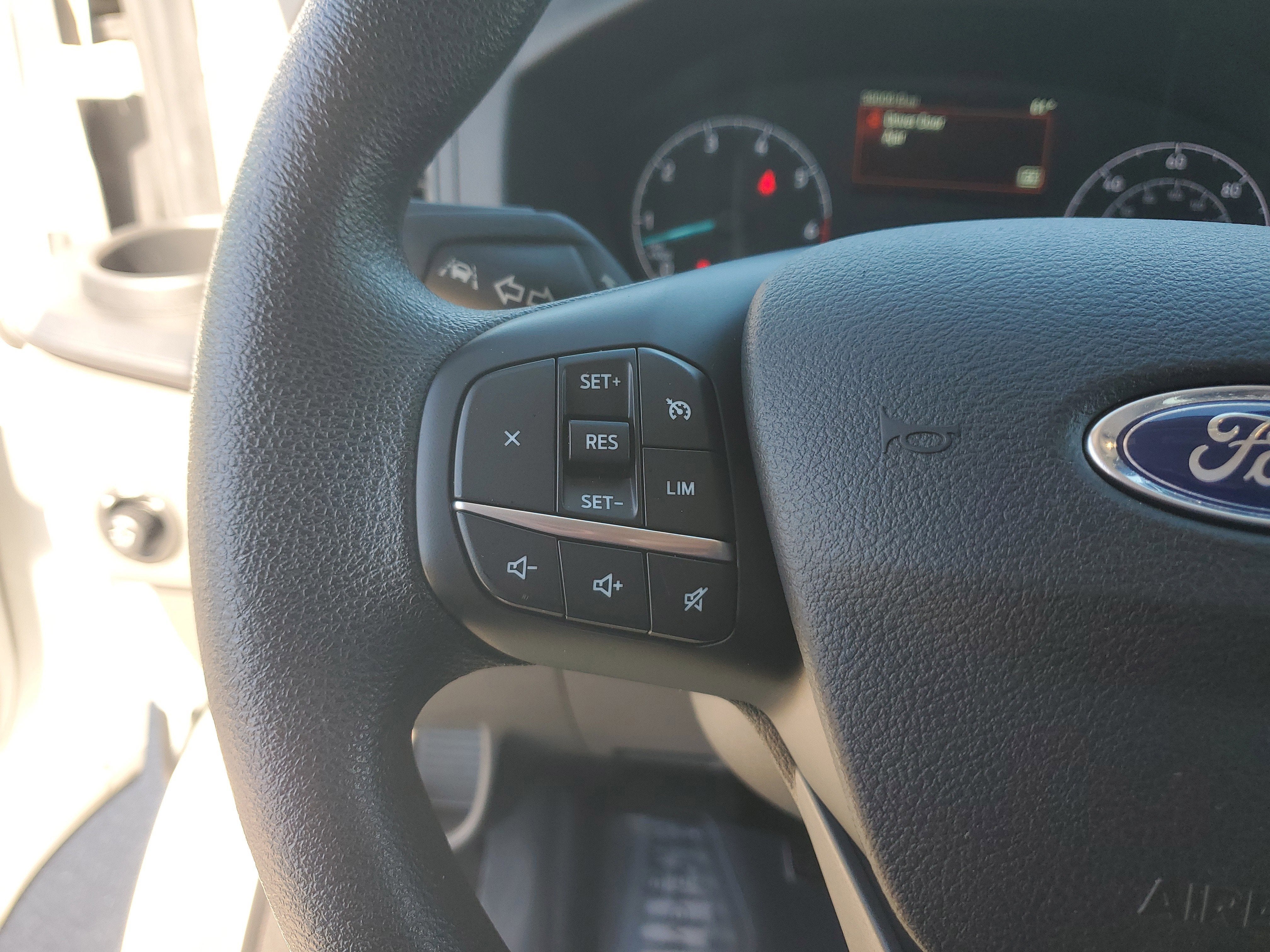 2024 Ford Transit Passenger Wagon XLT