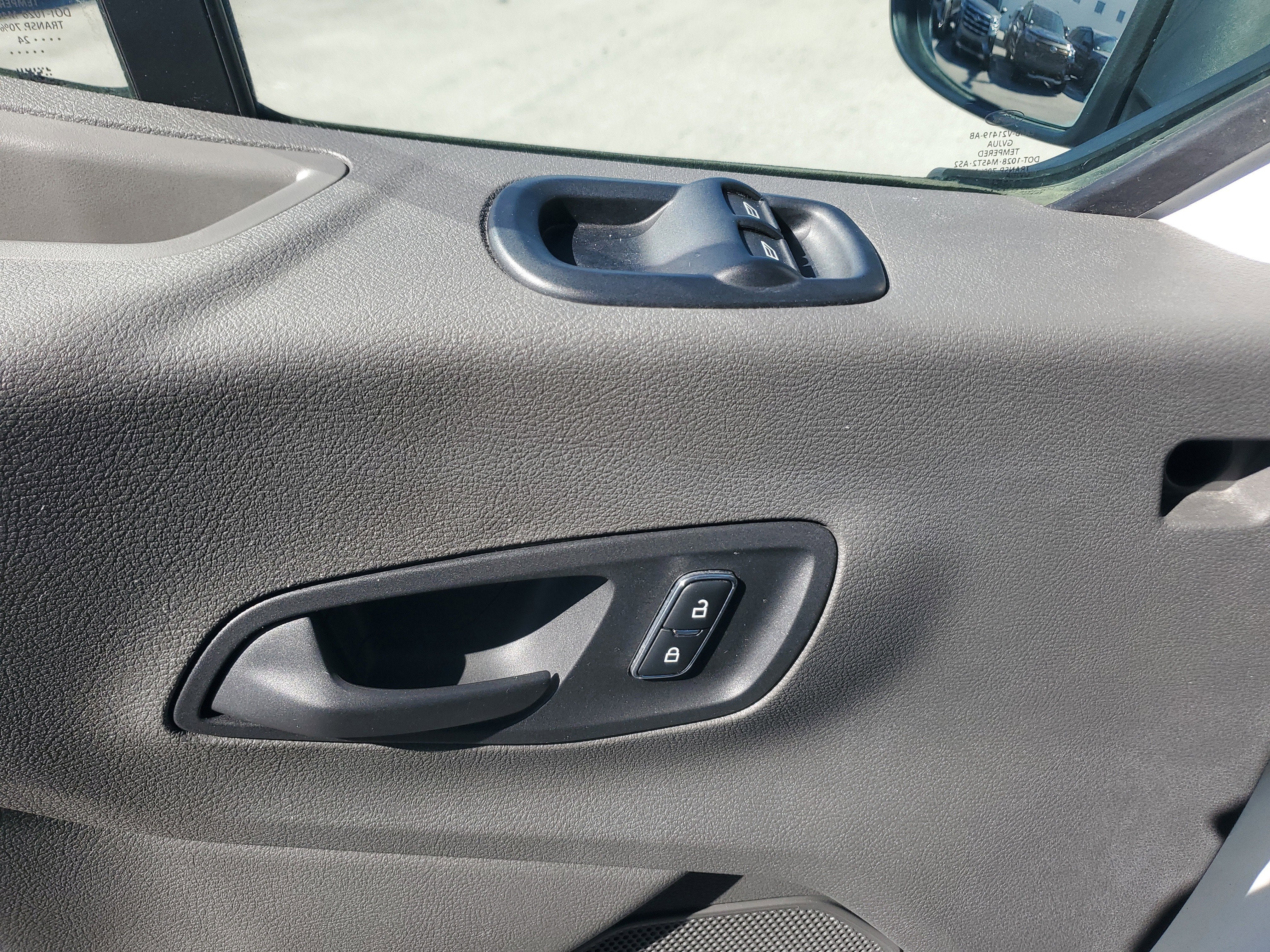 2024 Ford Transit Passenger Wagon XLT