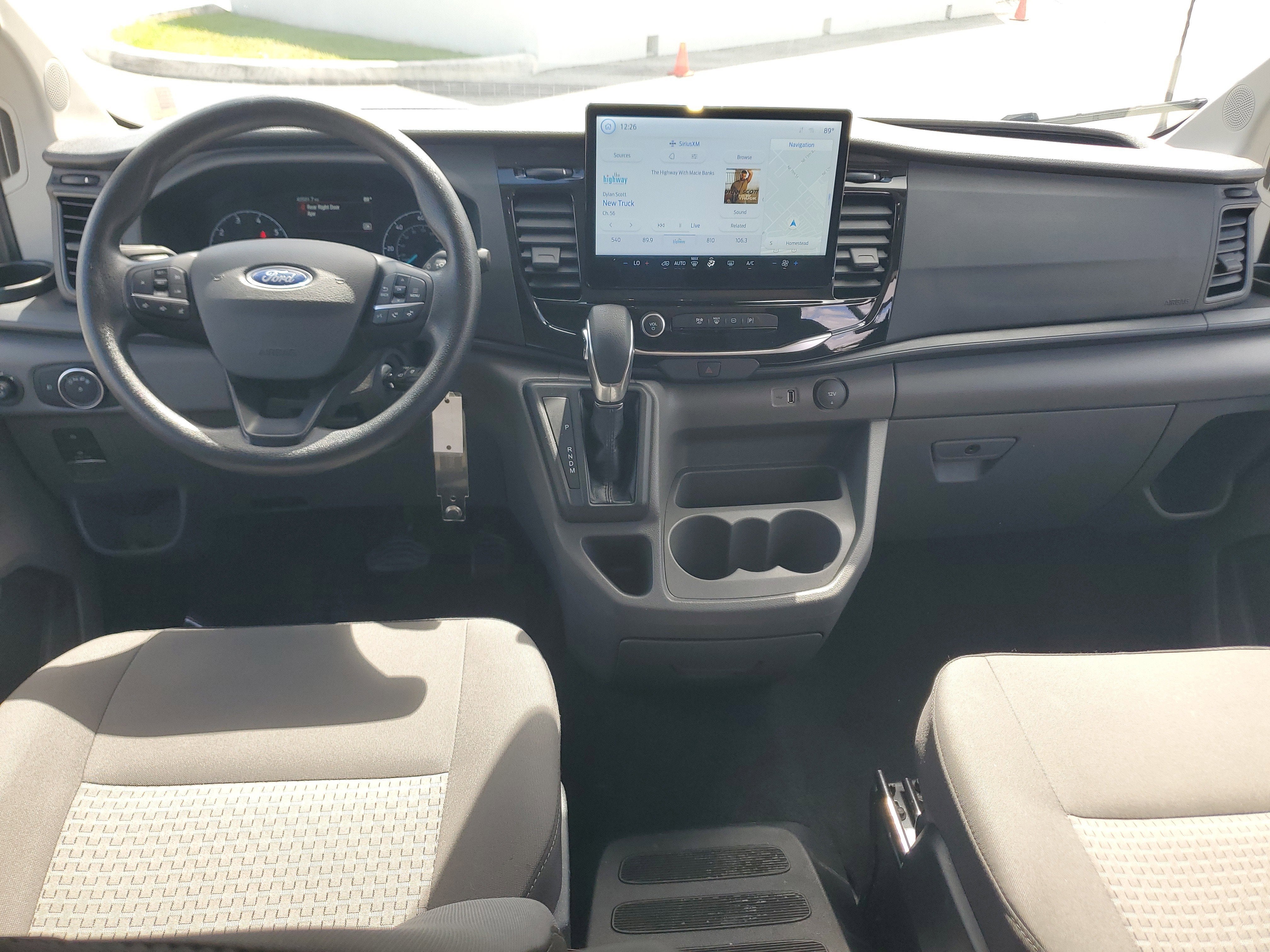 2024 Ford Transit Passenger Wagon XLT